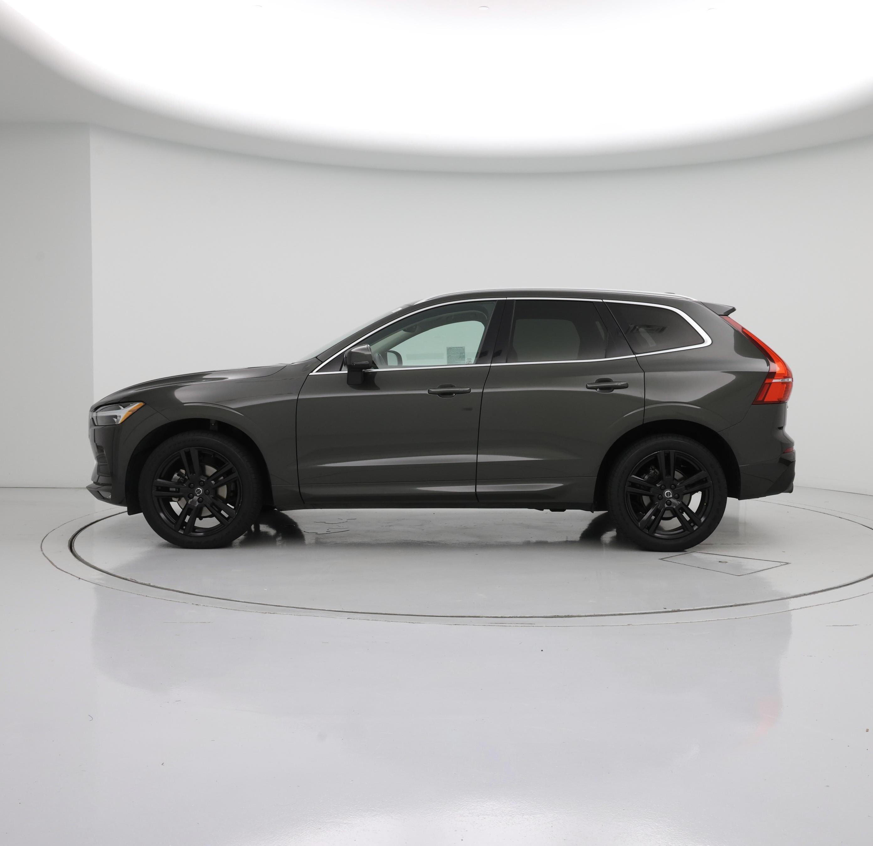 Thumbnail: 2021 Volvo XC60 - 3