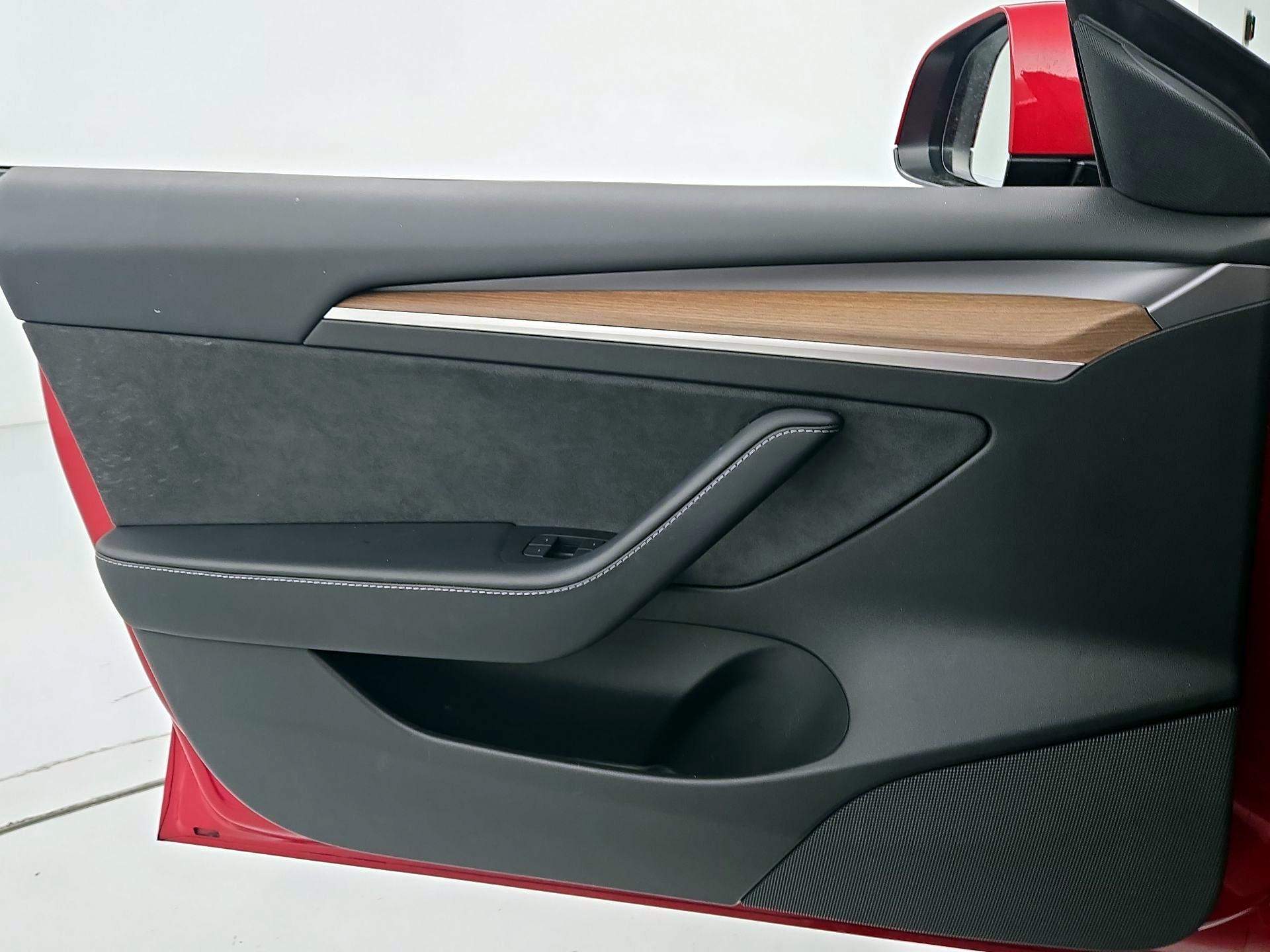 Thumbnail: 2022 Tesla Model 3 - 12