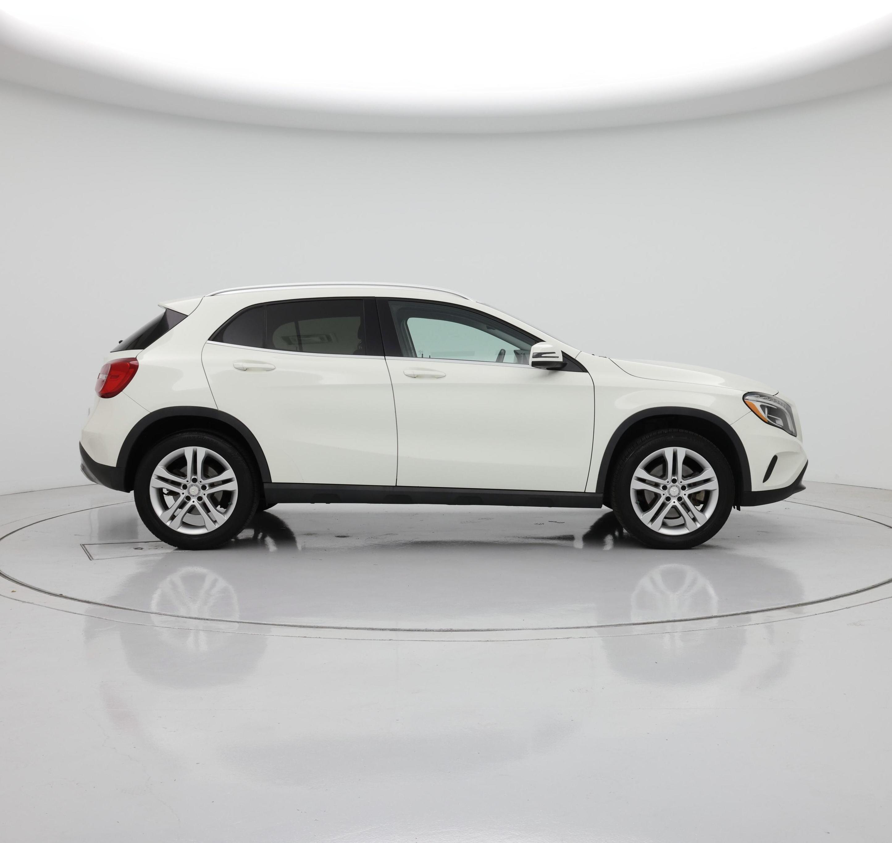 Thumbnail: 2015 Mercedes-Benz GLA - 7