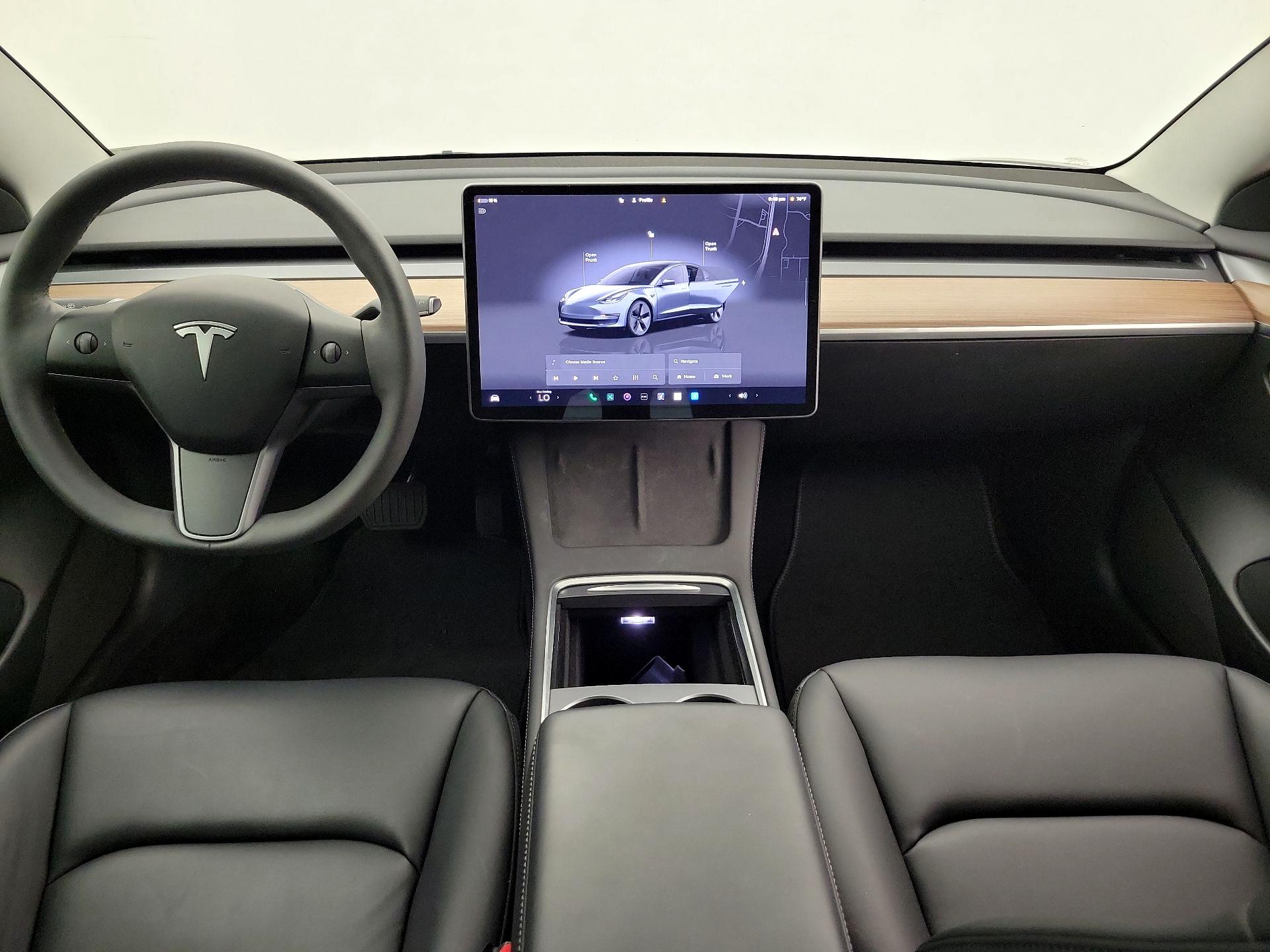 Thumbnail: 2023 Tesla Model 3 - 9
