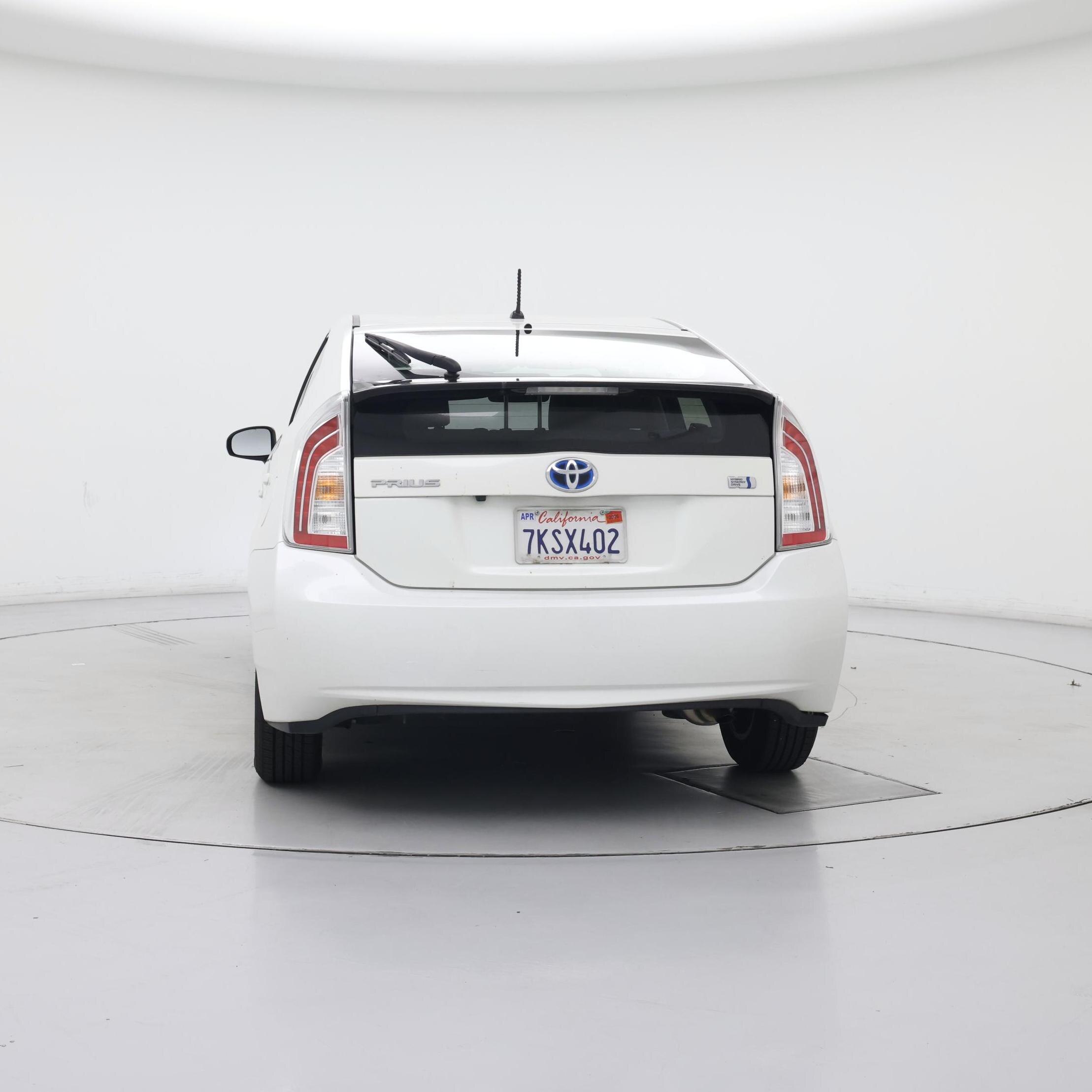 Thumbnail: 2015 Toyota Prius - 6