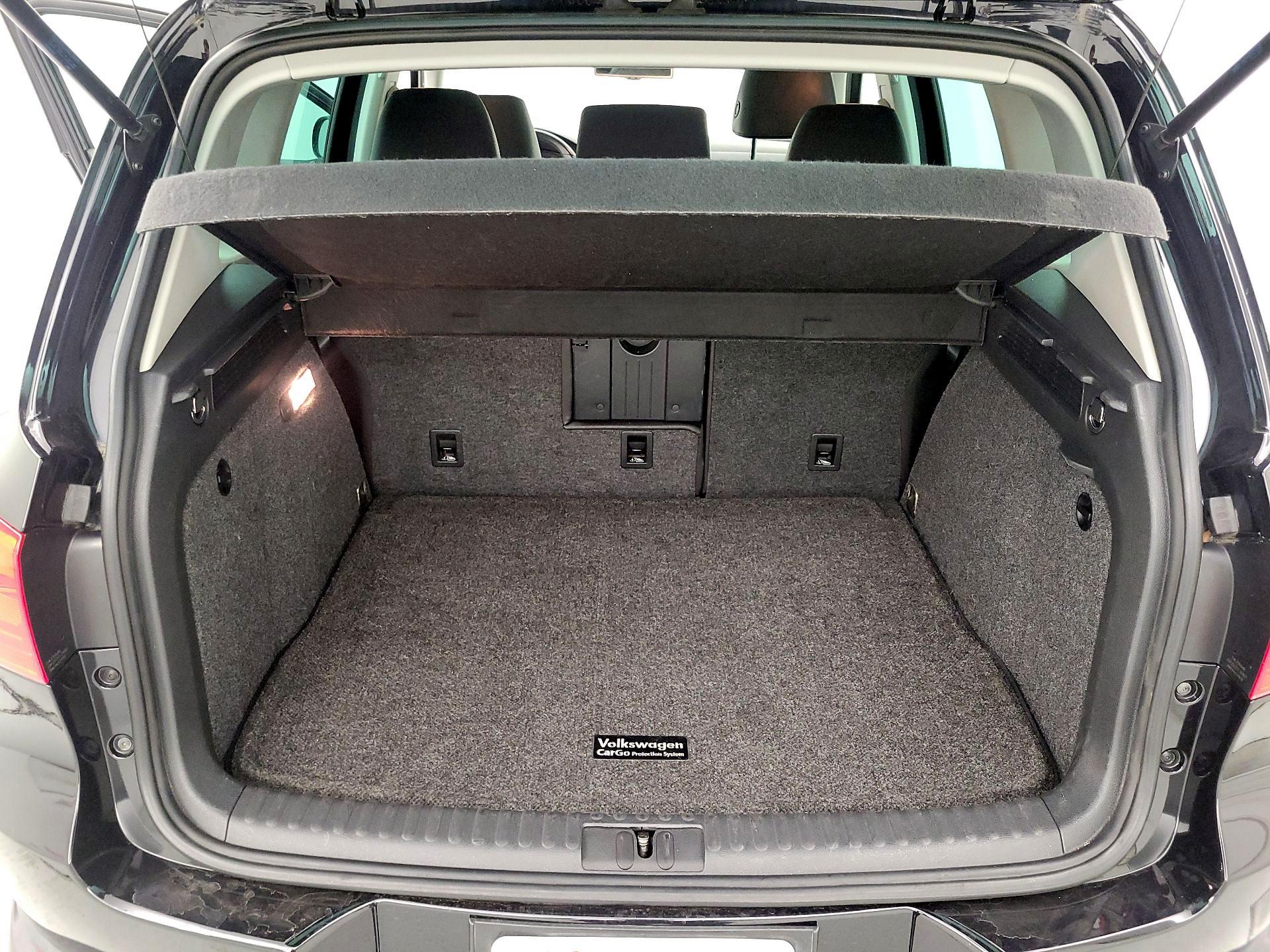 Thumbnail: 2017 Volkswagen Tiguan - 20