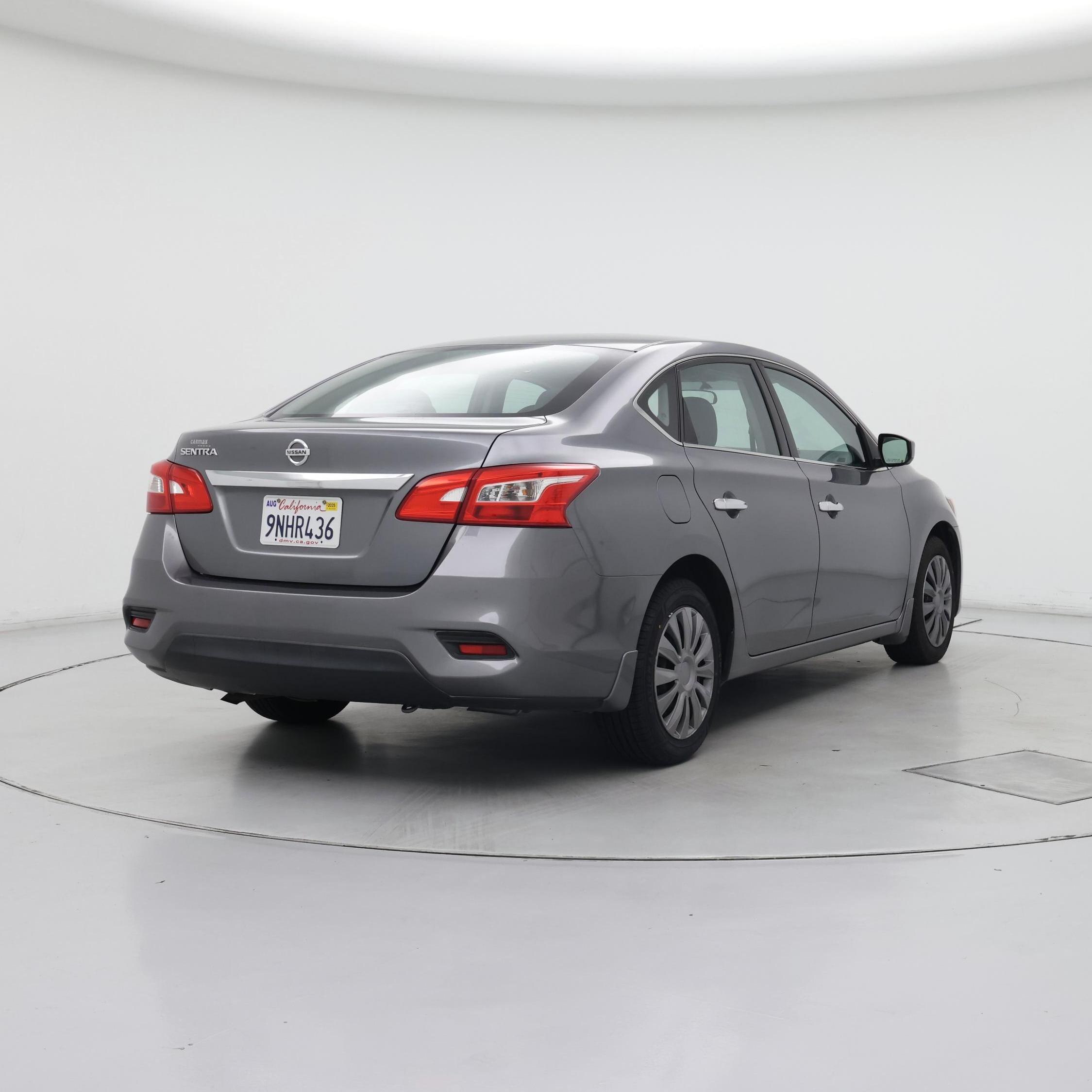Thumbnail: 2017 Nissan Sentra - 8