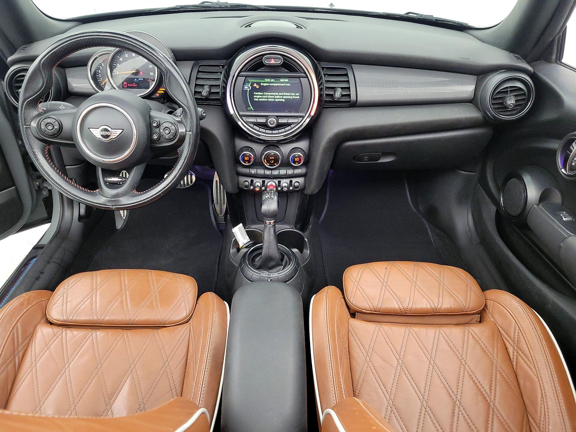 Thumbnail: 2017 MINI Cooper - 9