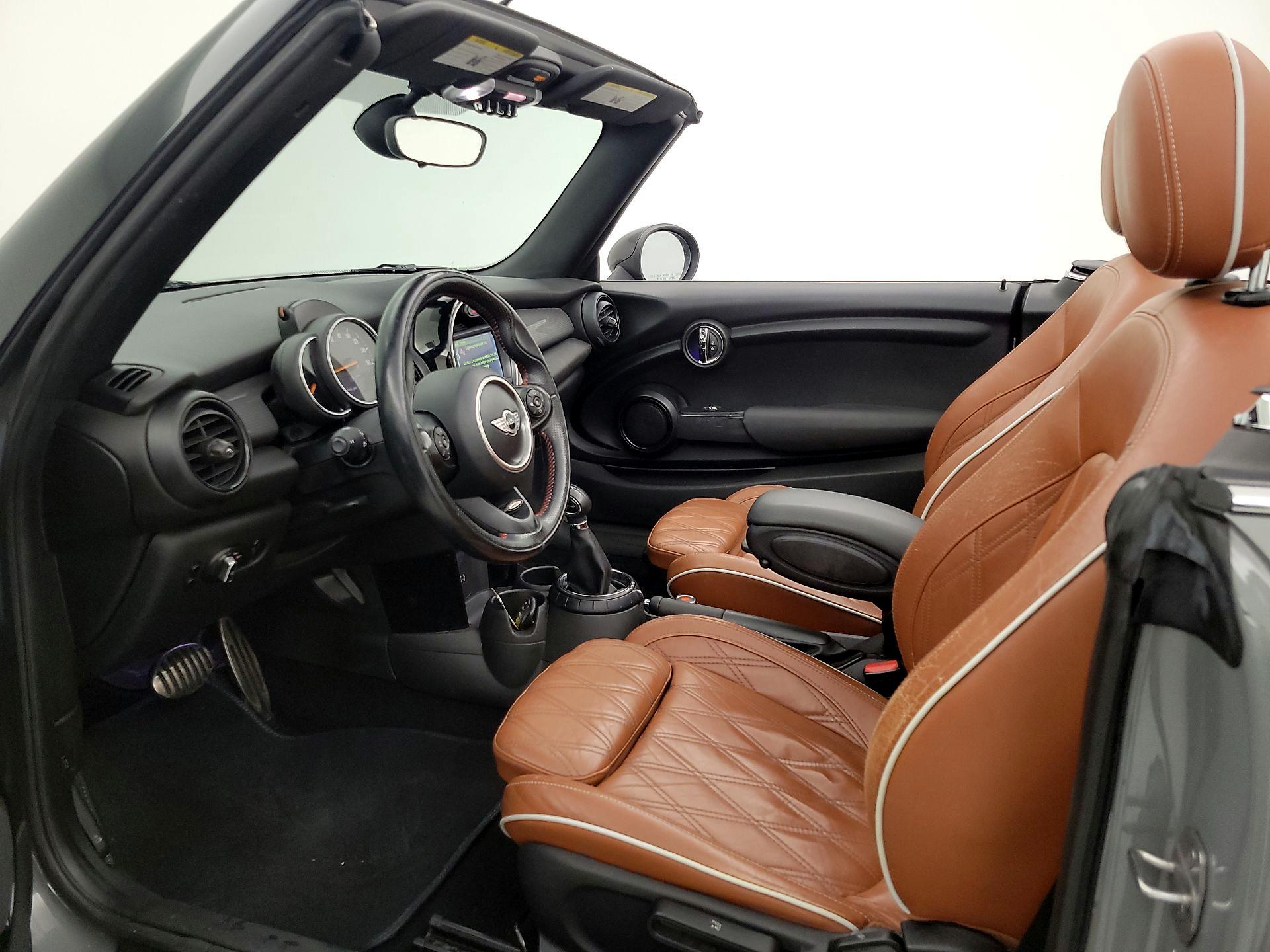 Thumbnail: 2017 MINI Cooper - 11