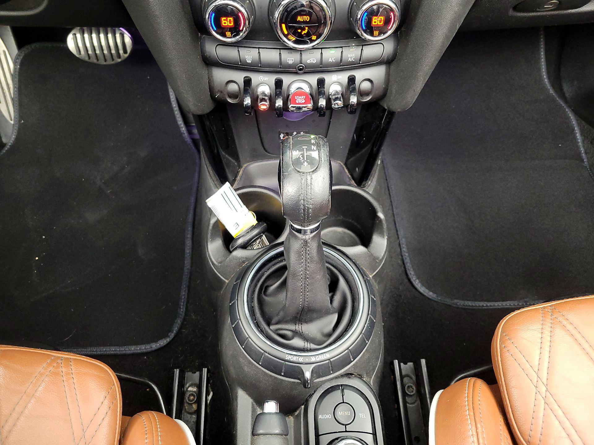Thumbnail: 2017 MINI Cooper - 16