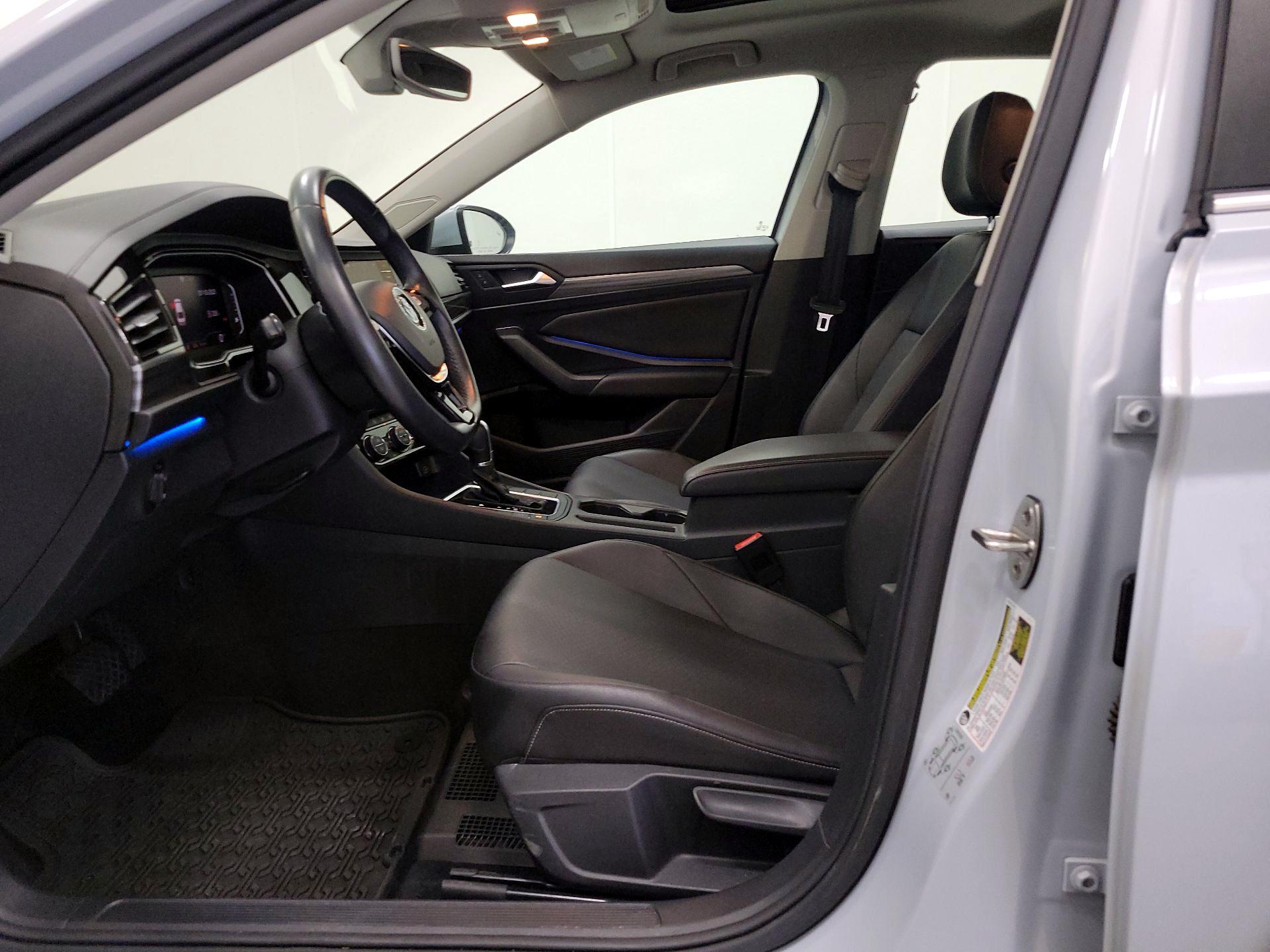 Thumbnail: 2019 Volkswagen Jetta - 11