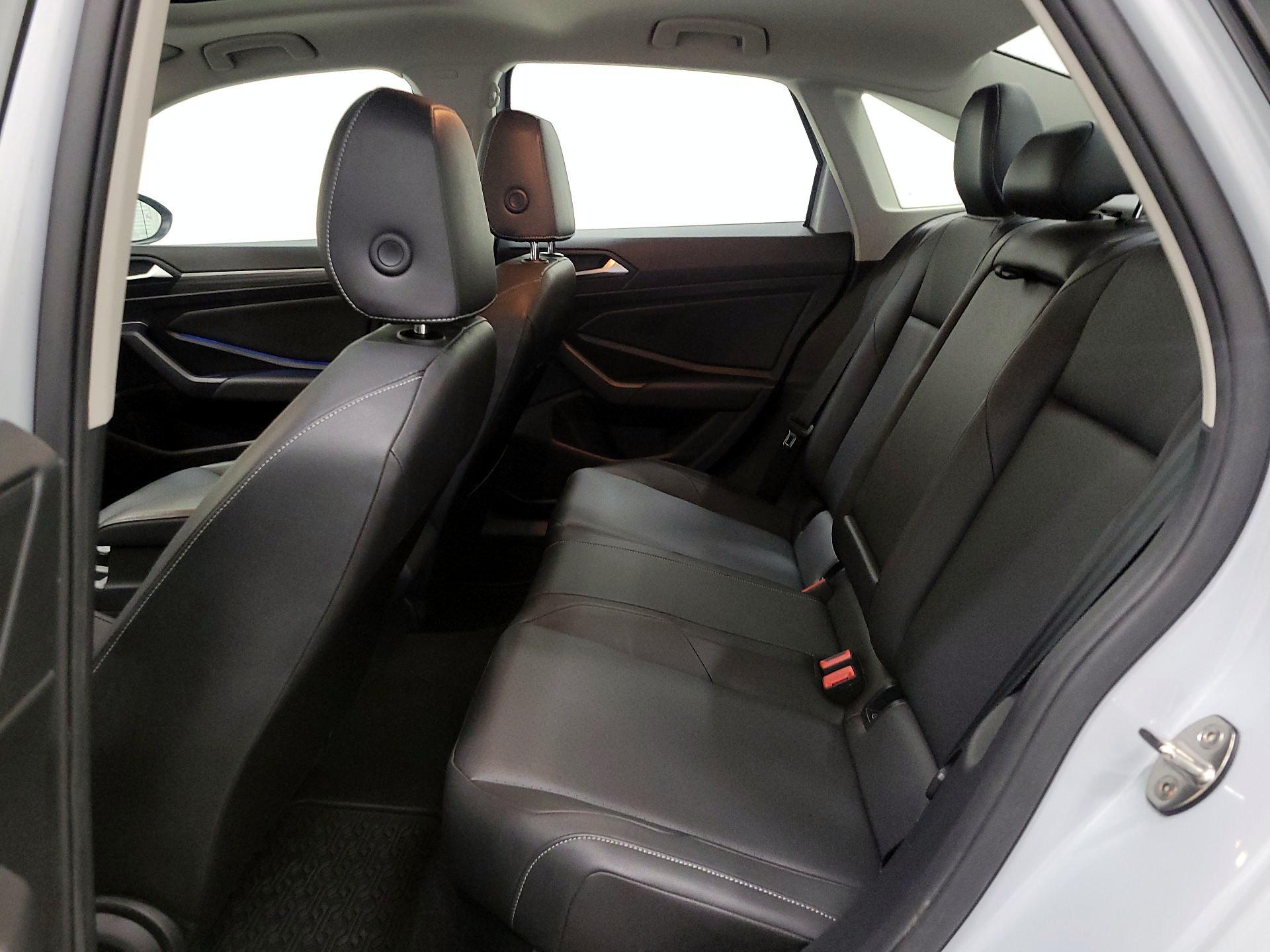 Thumbnail: 2019 Volkswagen Jetta - 20
