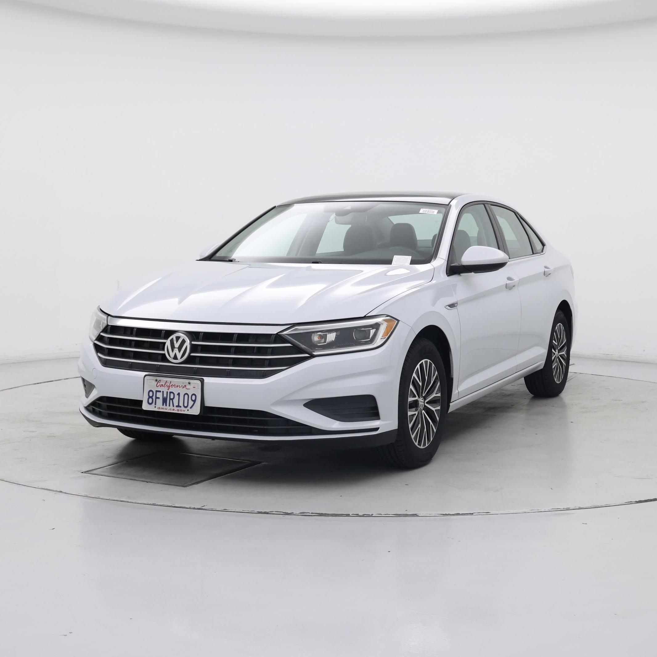 Thumbnail: 2019 Volkswagen Jetta - 4