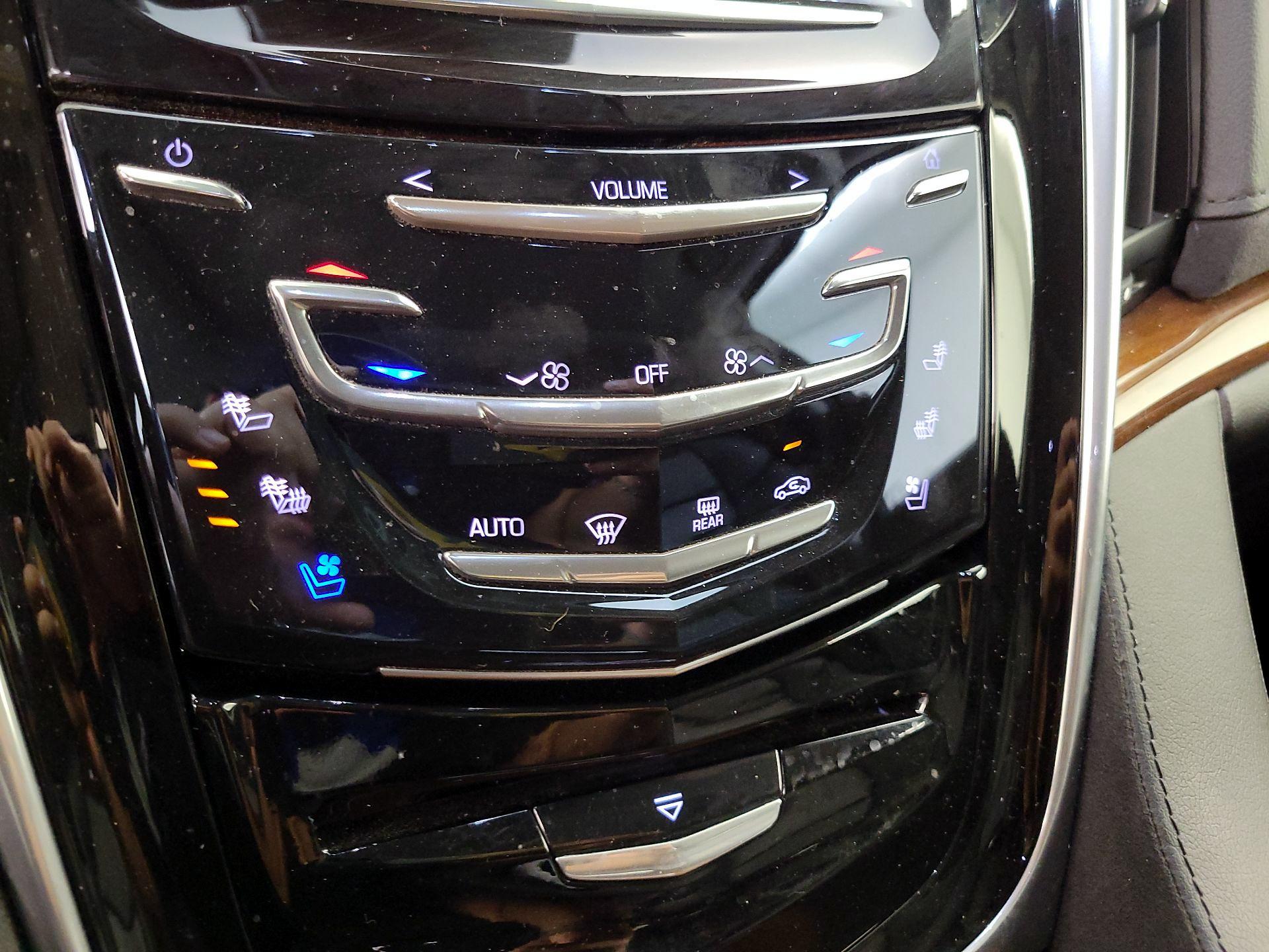 Thumbnail: 2020 Cadillac Escalade - 17