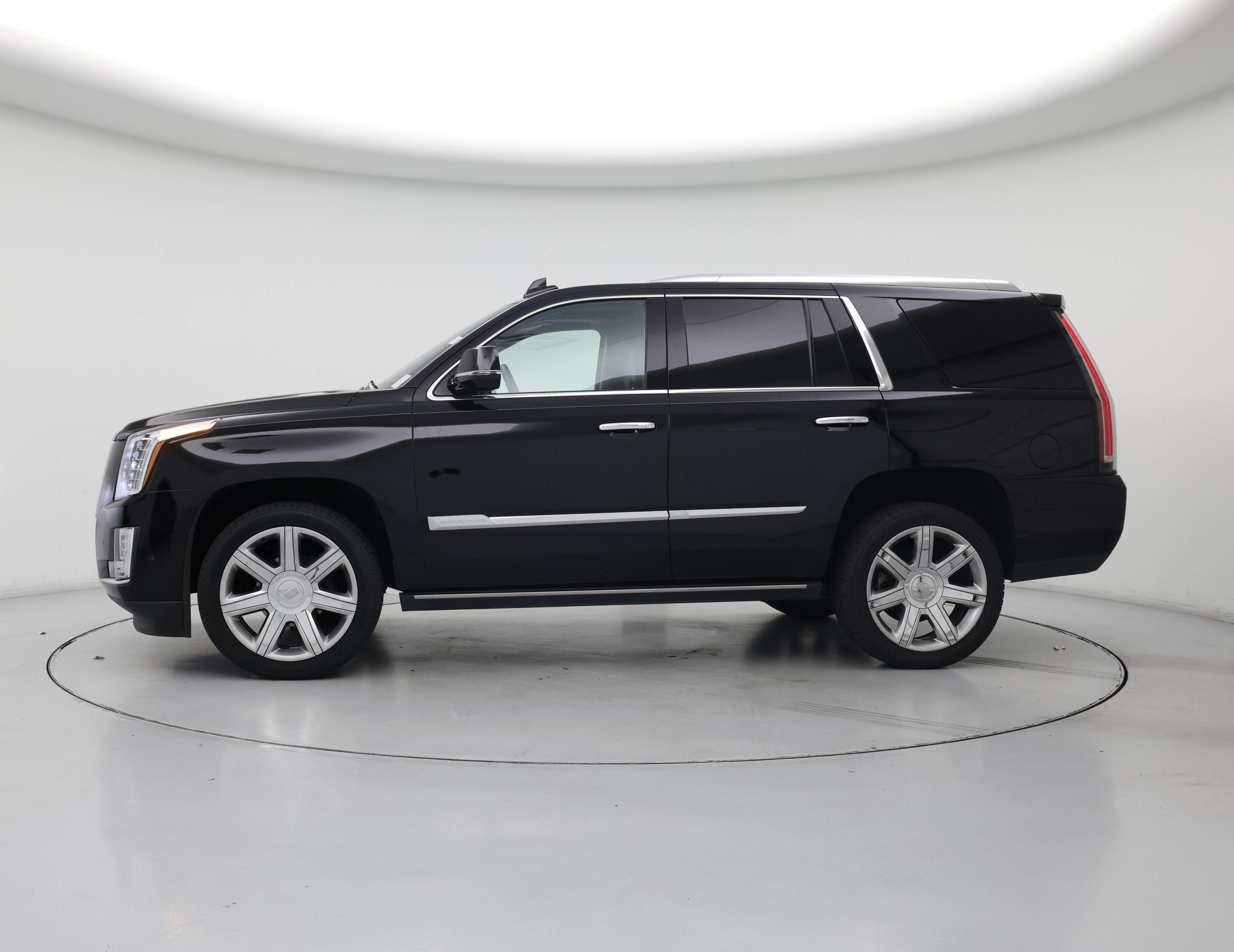 Thumbnail: 2020 Cadillac Escalade - 3