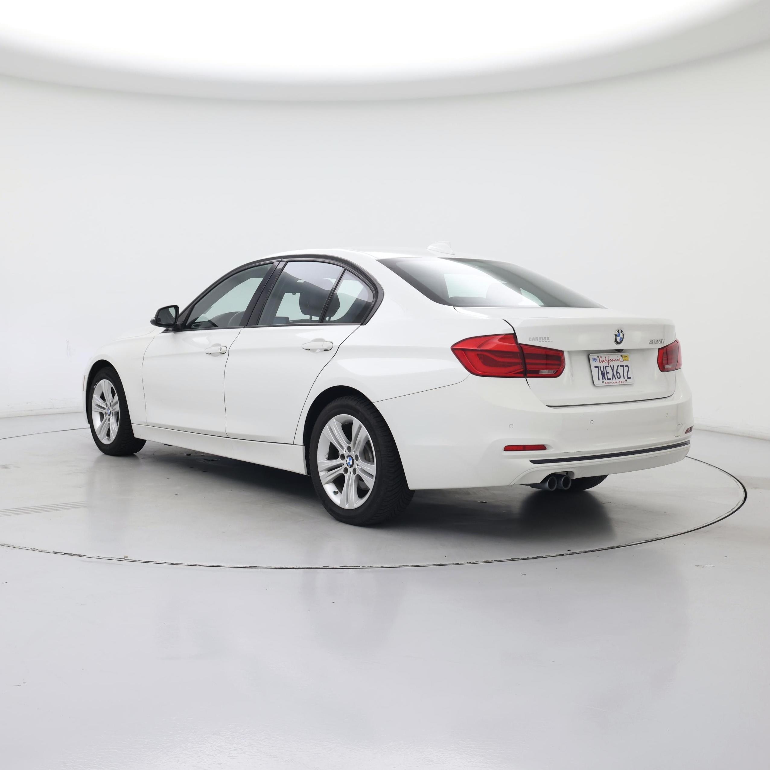 Thumbnail: 2016 BMW 3 Series - 2