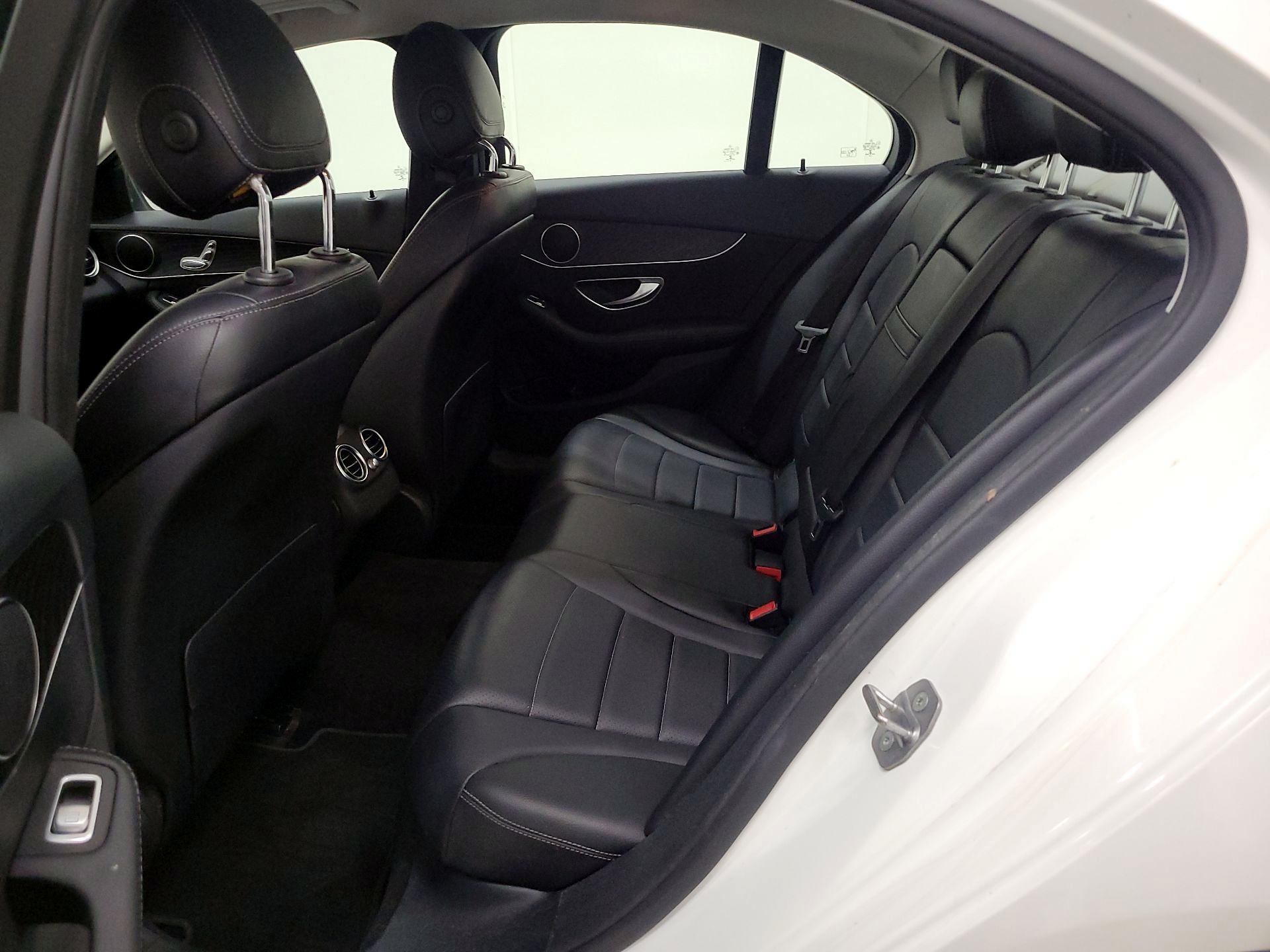 Thumbnail: 2016 Mercedes-Benz C-Class - 19