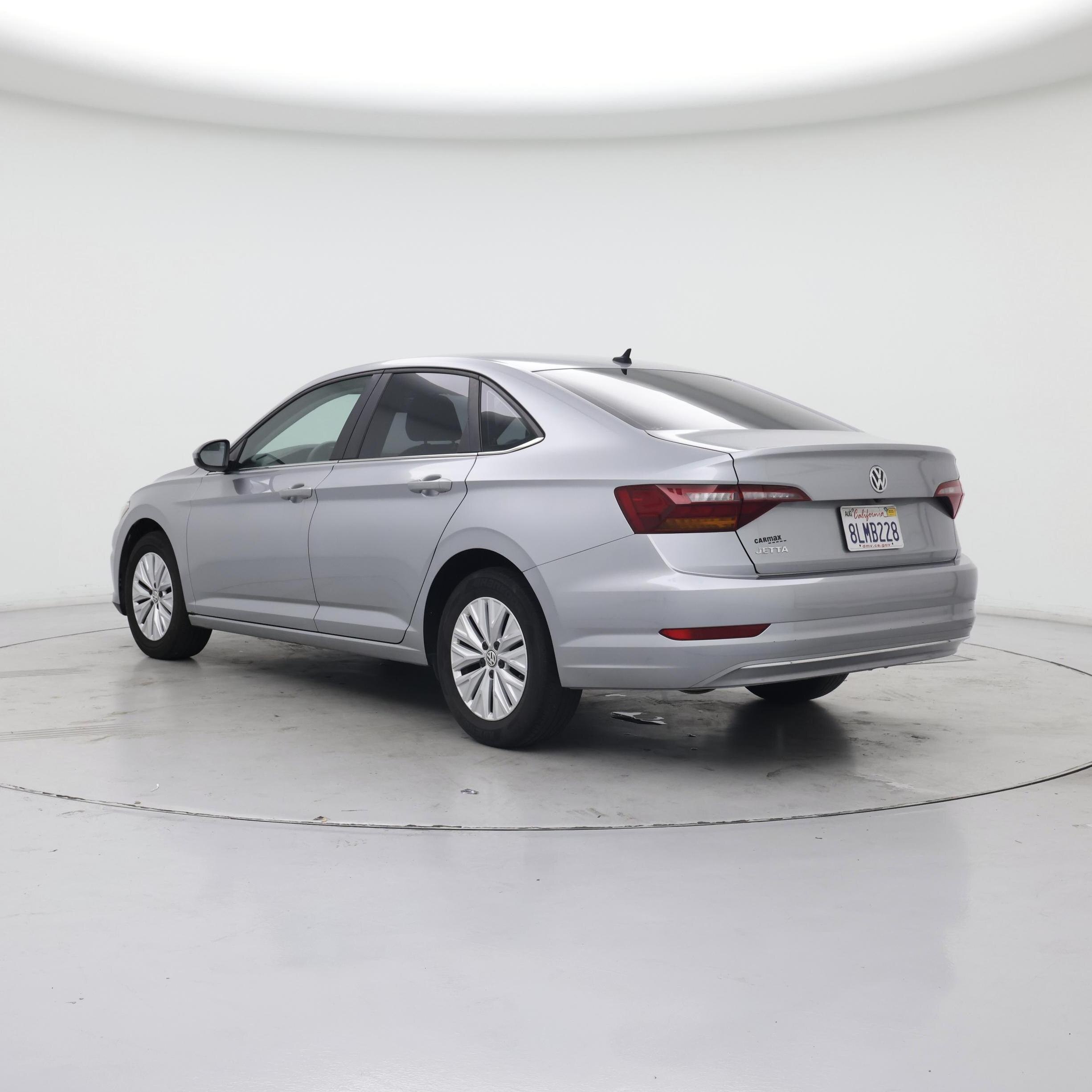 Thumbnail: 2019 Volkswagen Jetta - 2