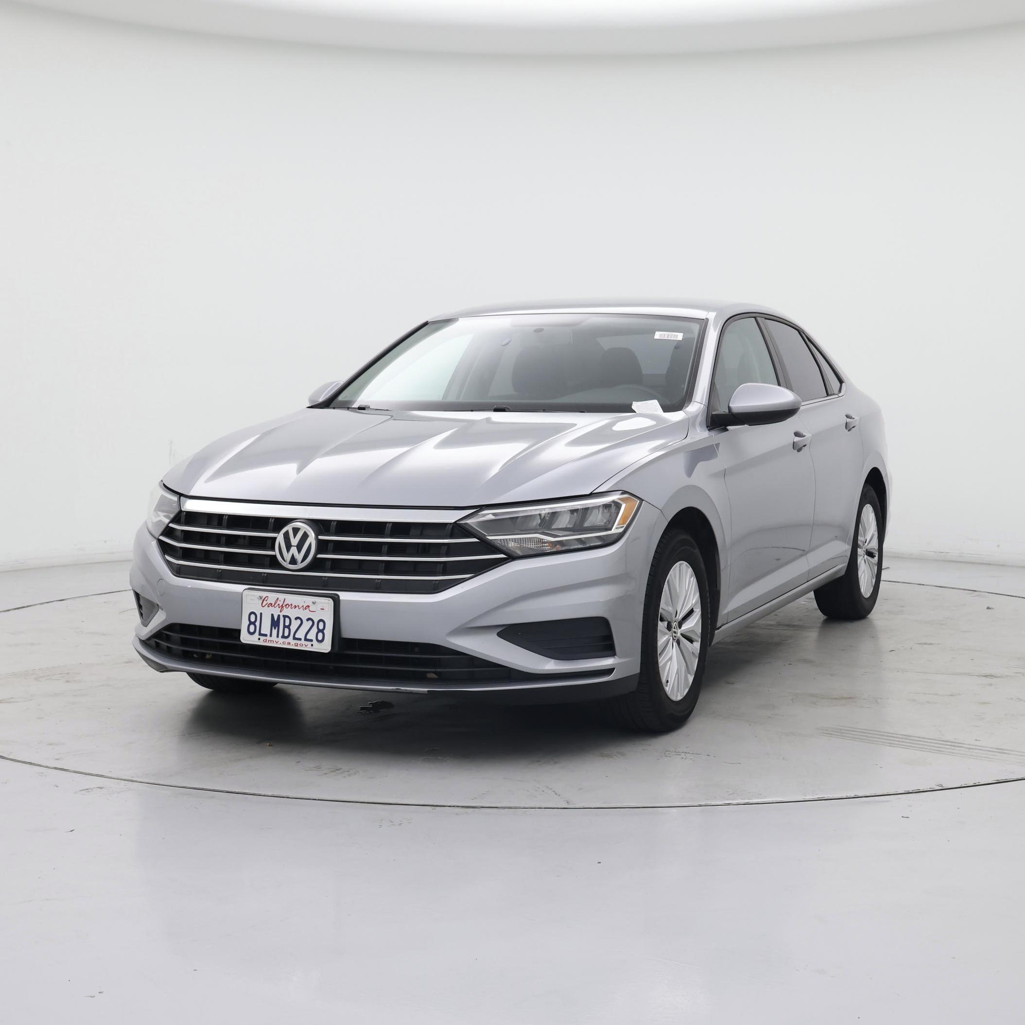 Thumbnail: 2019 Volkswagen Jetta - 4