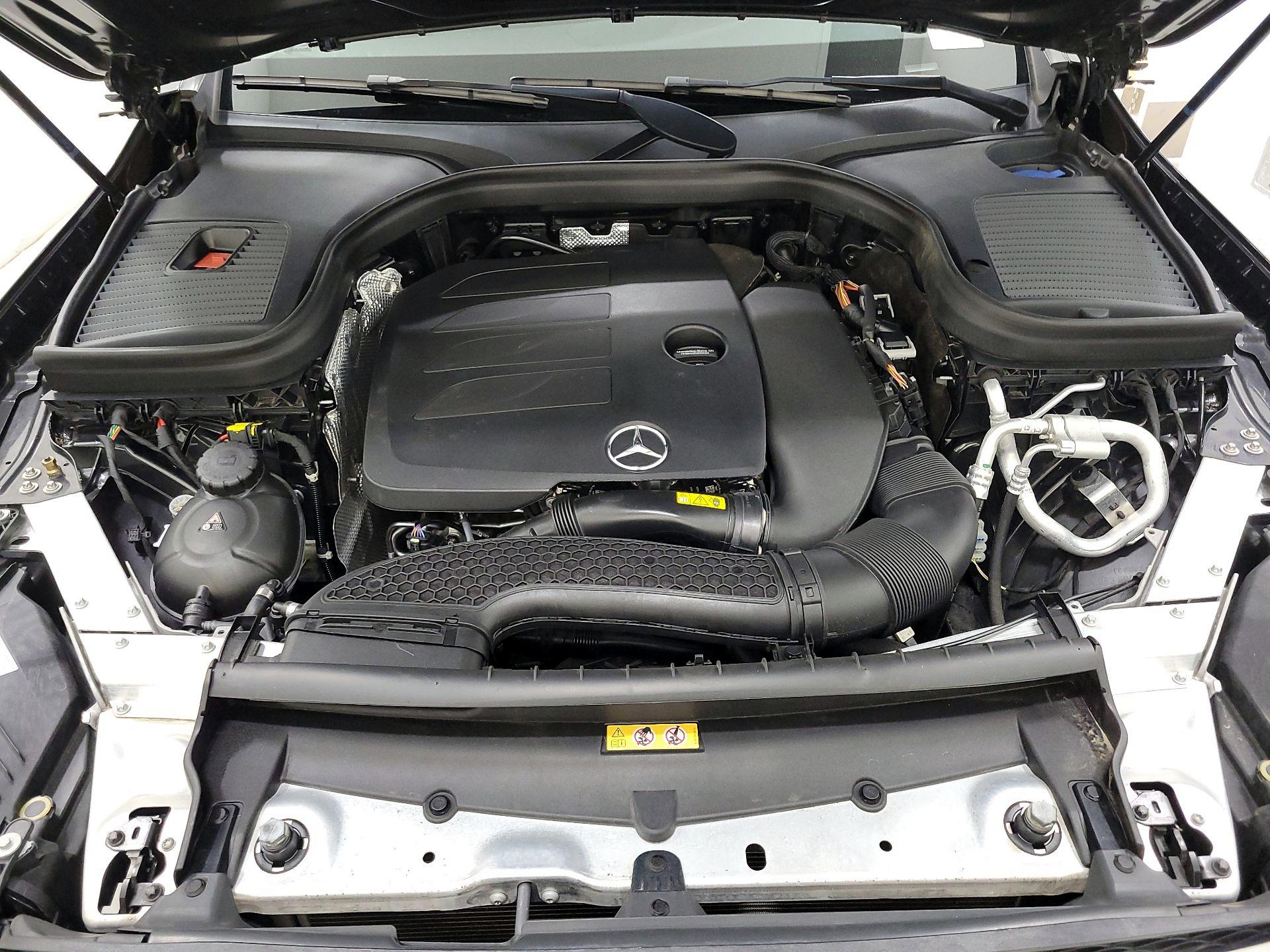 Thumbnail: 2022 Mercedes-Benz GLC - 20