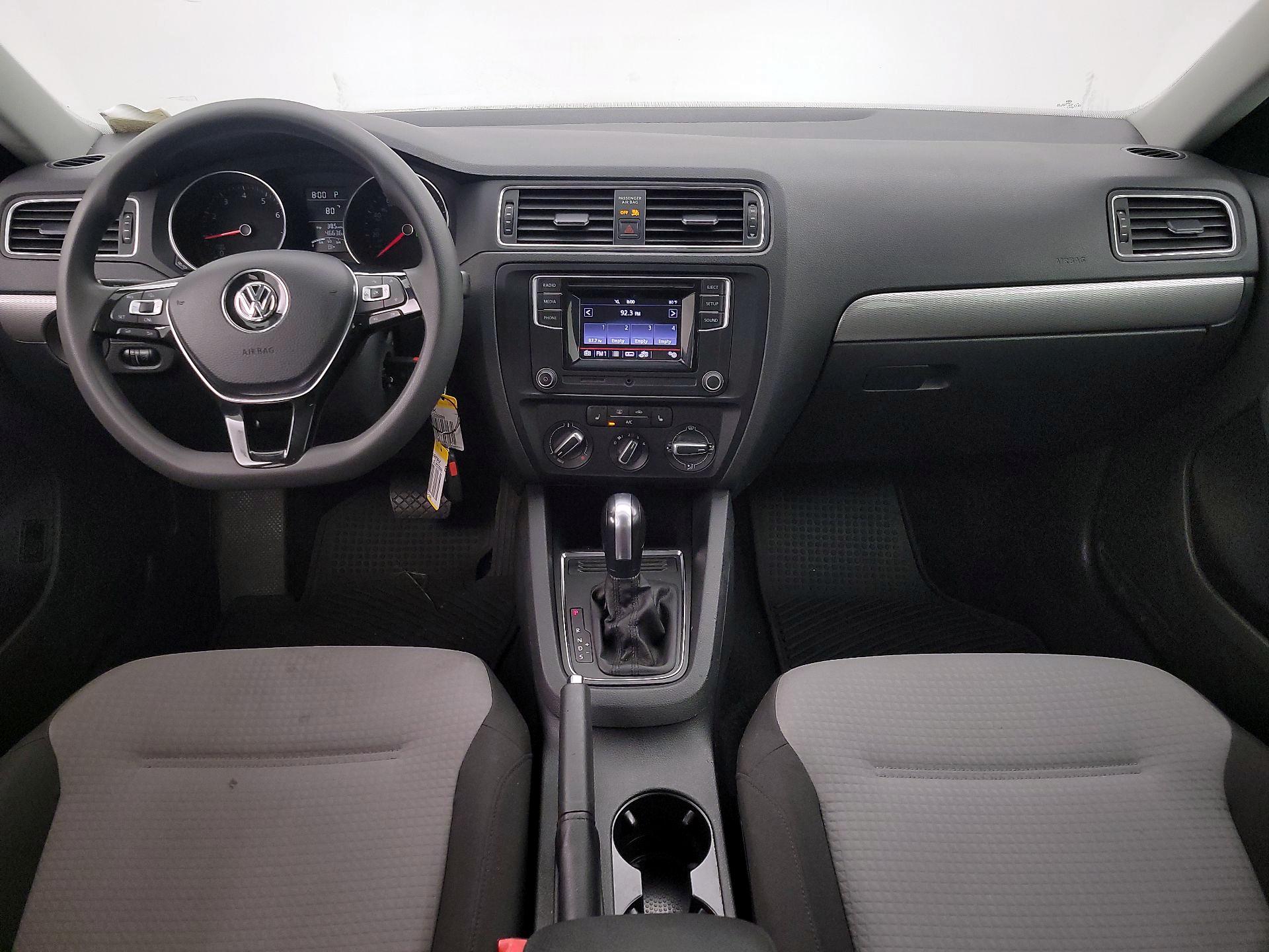 Thumbnail: 2018 Volkswagen Jetta - 9