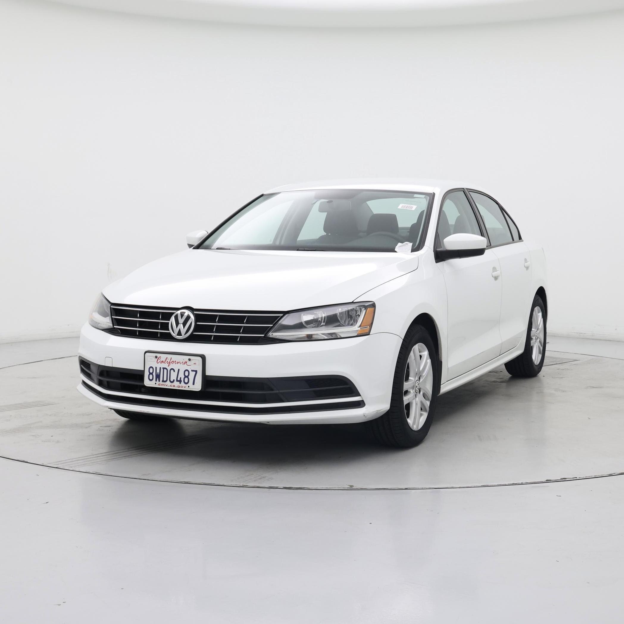 Thumbnail: 2018 Volkswagen Jetta - 4