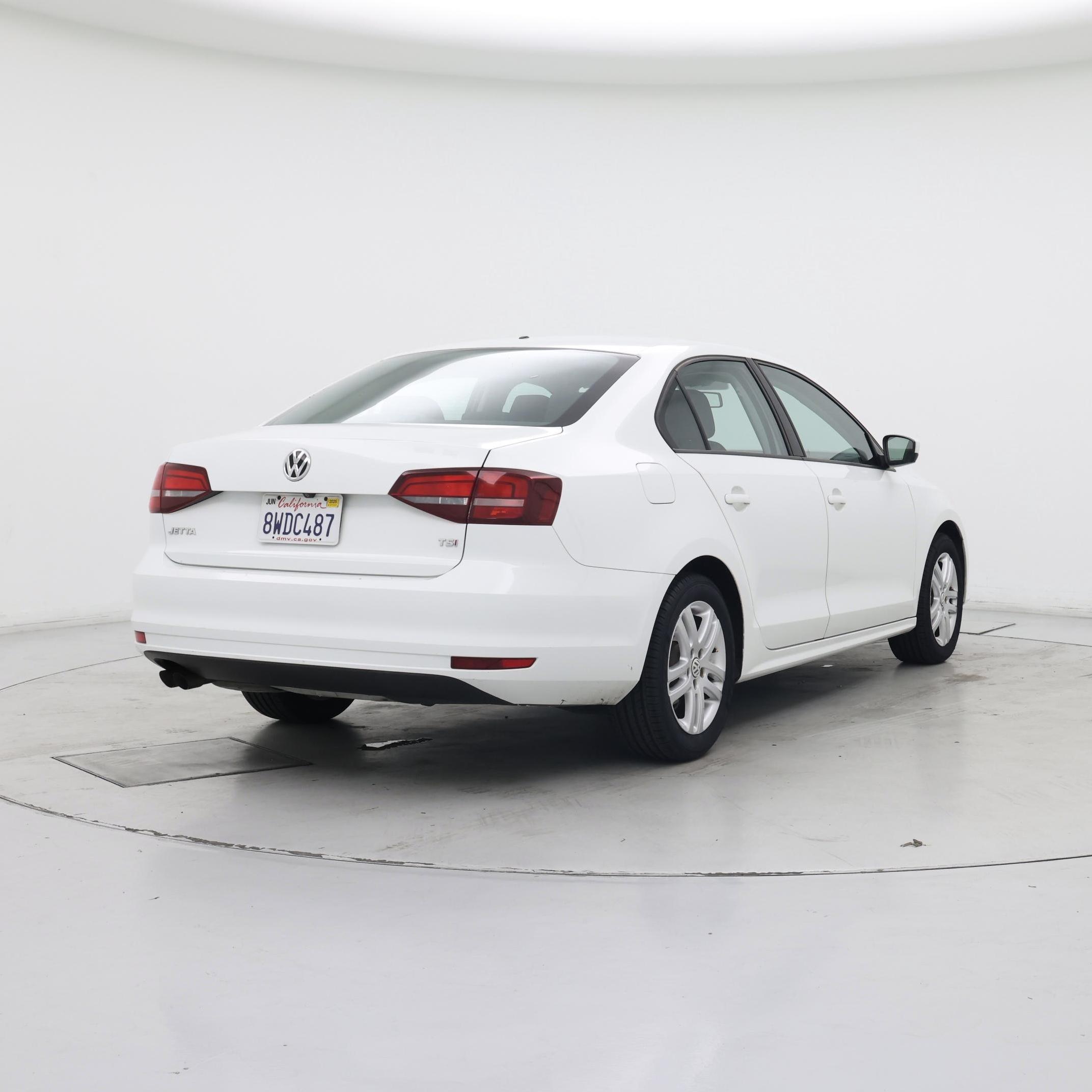Thumbnail: 2018 Volkswagen Jetta - 8