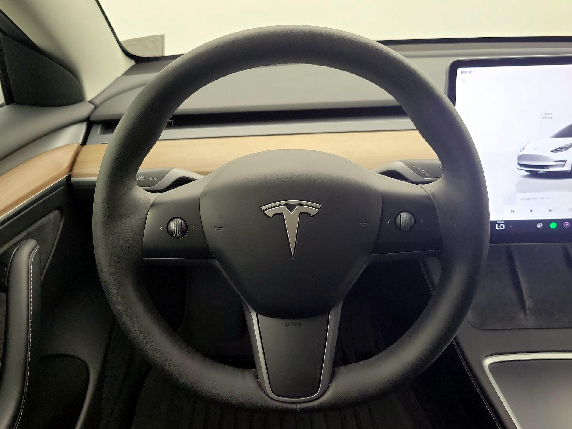 Thumbnail: 2023 Tesla Model 3 - 10