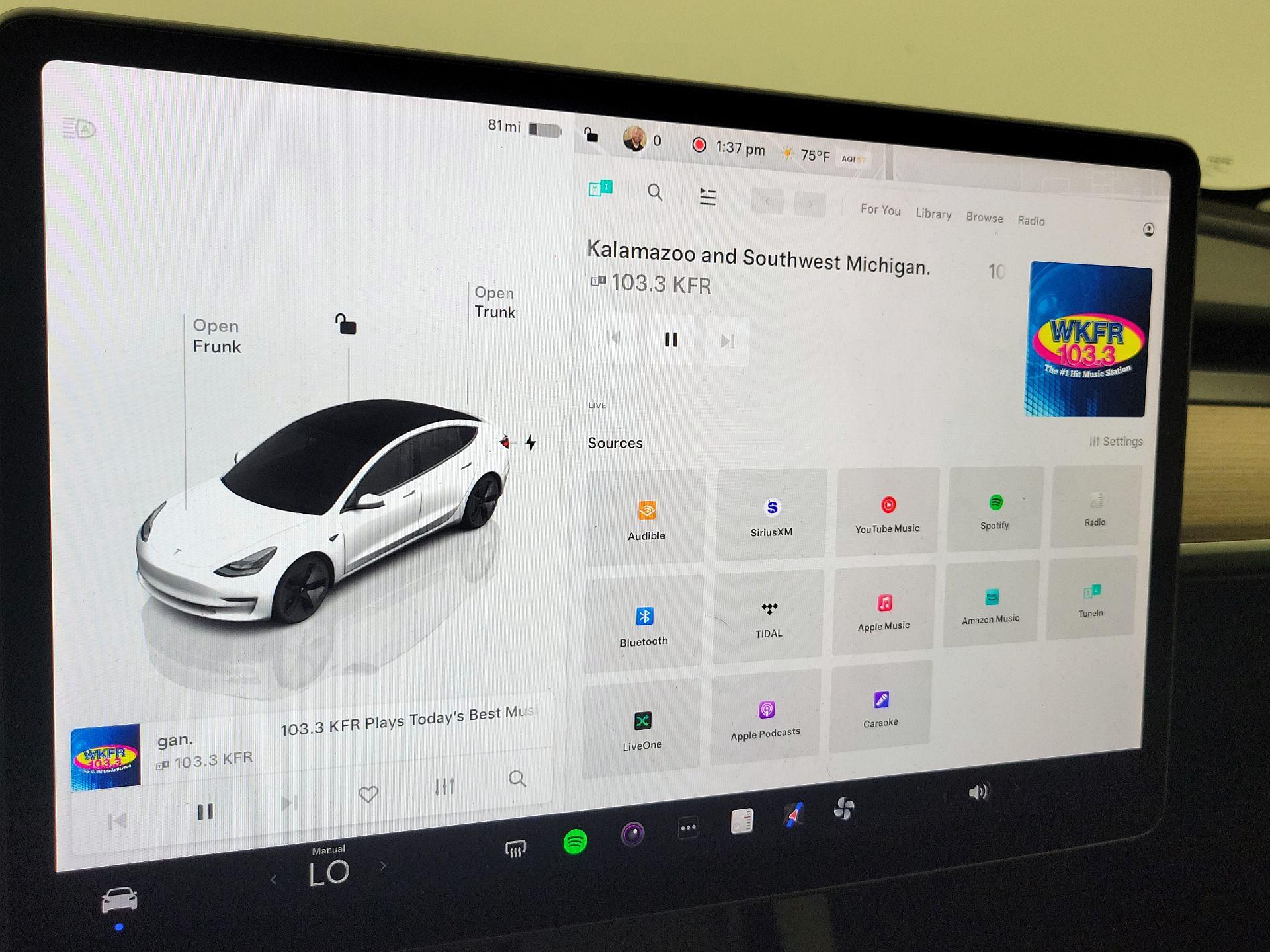 Thumbnail: 2023 Tesla Model 3 - 15