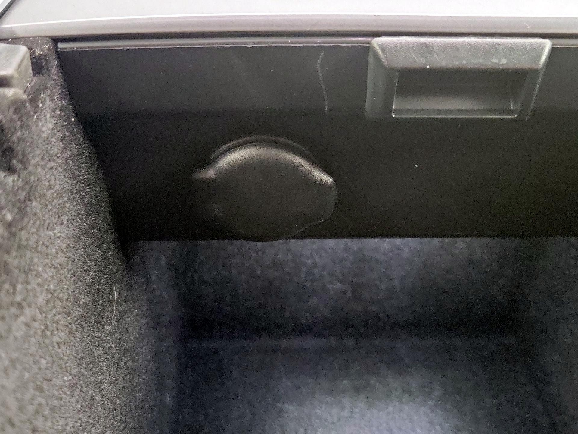 Thumbnail: 2023 Tesla Model 3 - 18