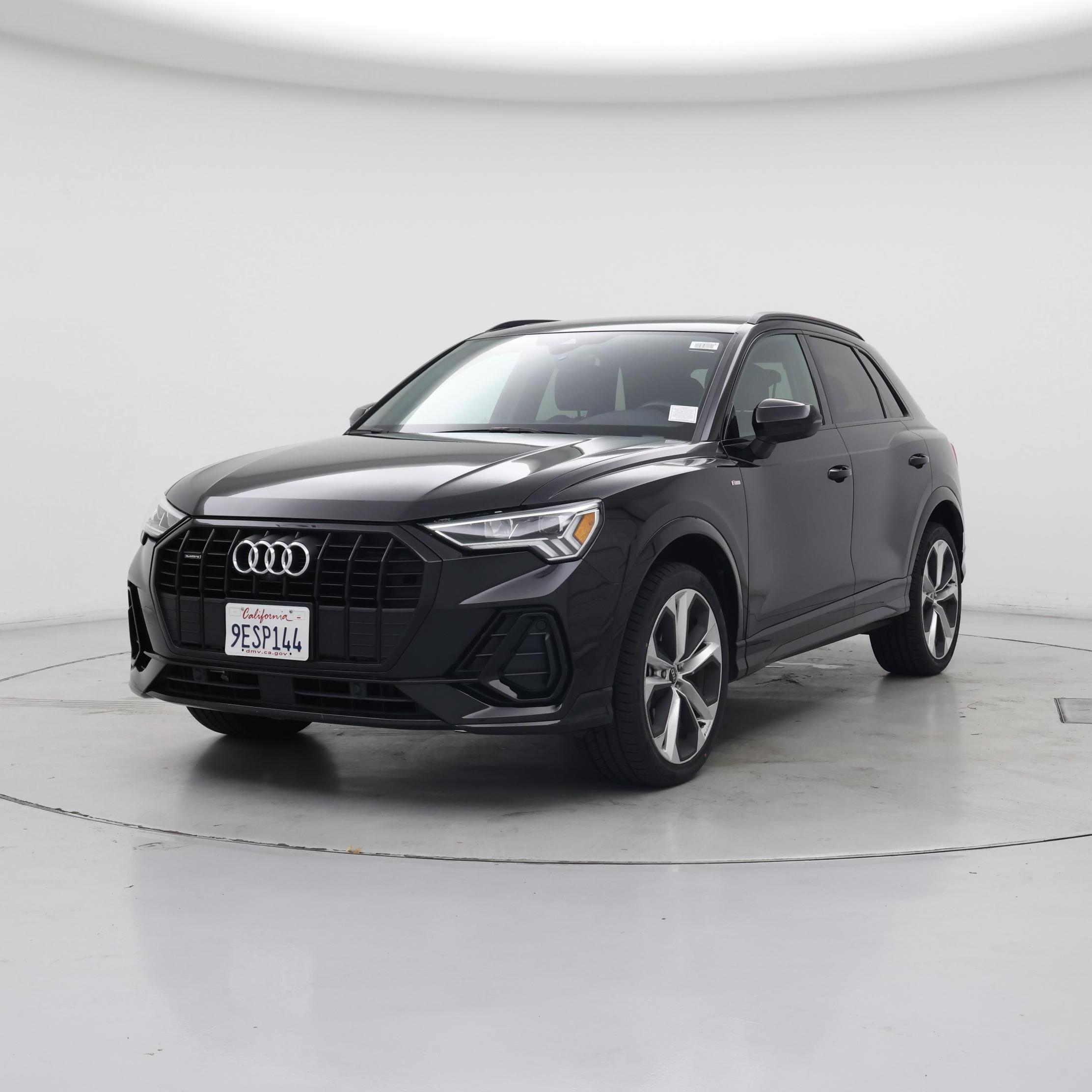 Thumbnail: 2022 Audi Q3 - 4