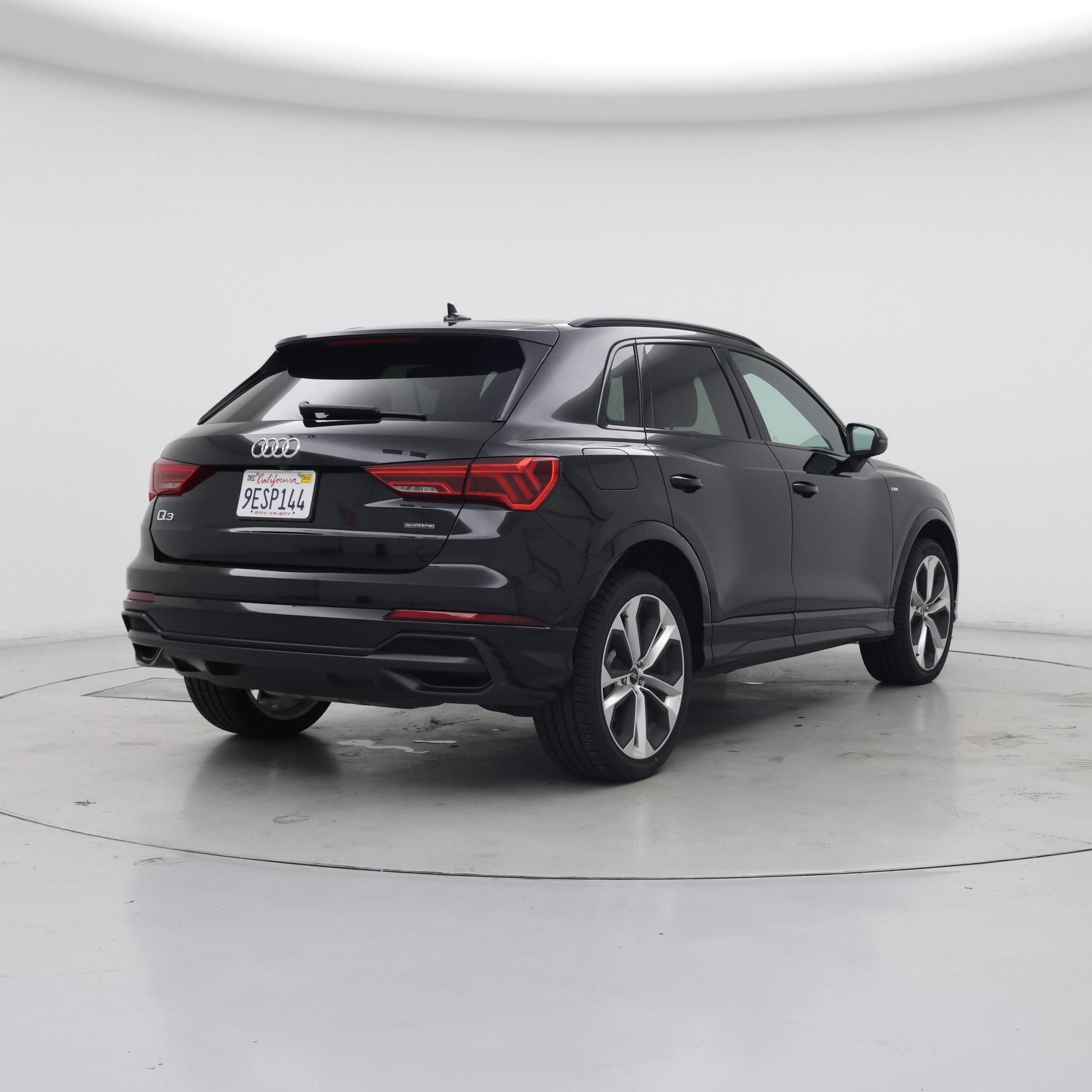 Thumbnail: 2022 Audi Q3 - 8
