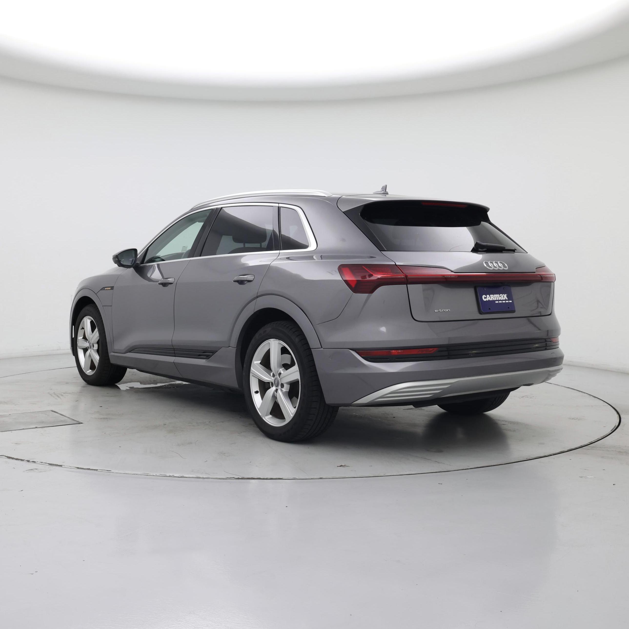 Thumbnail: 2019 Audi e-tron - 2