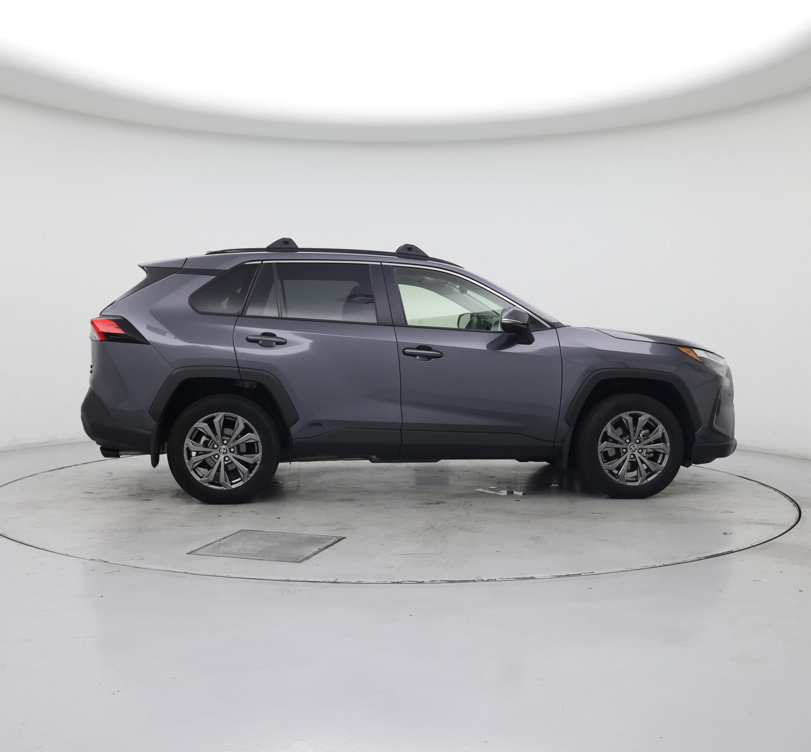 Thumbnail: 2022 Toyota RAV4 - 7