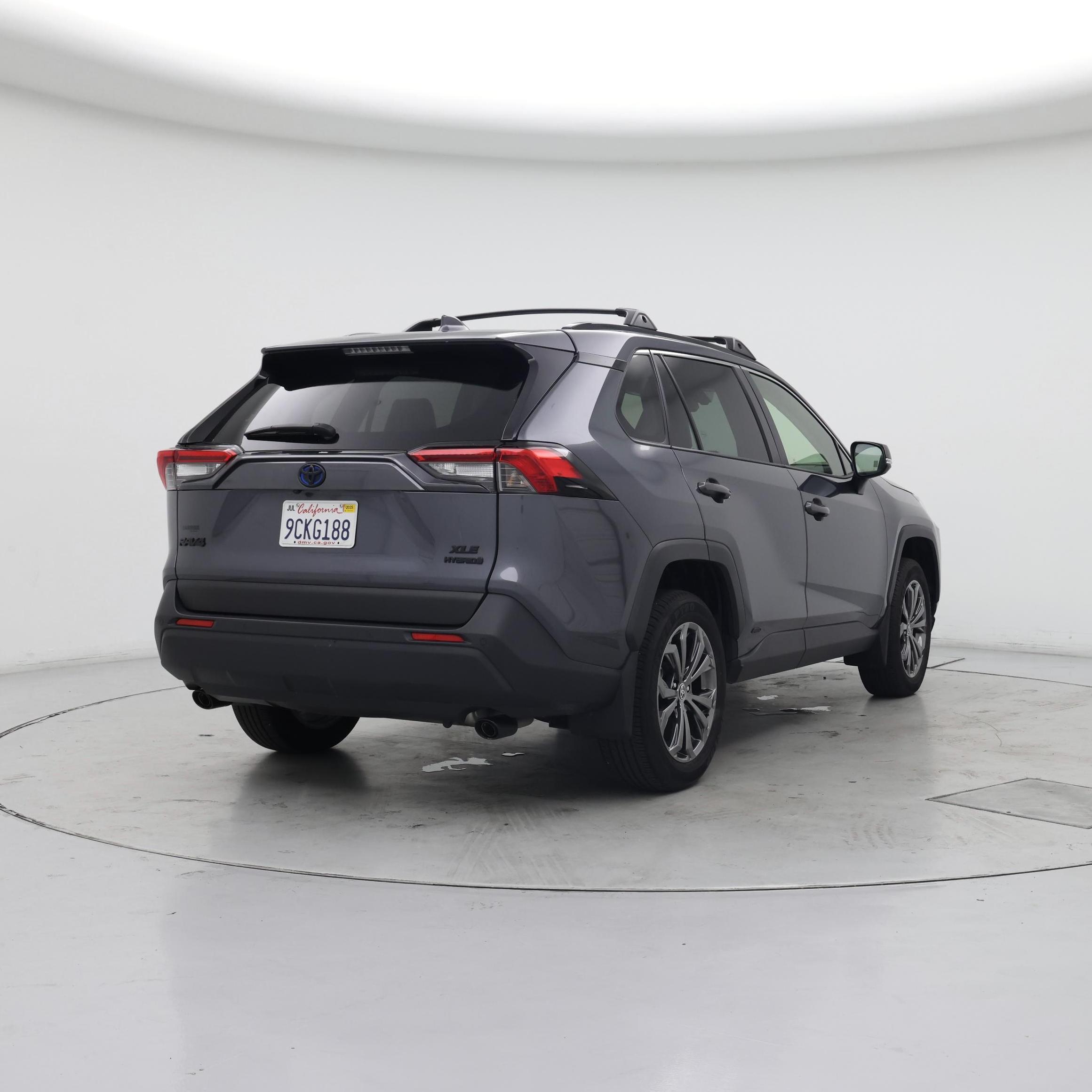 Thumbnail: 2022 Toyota RAV4 - 8