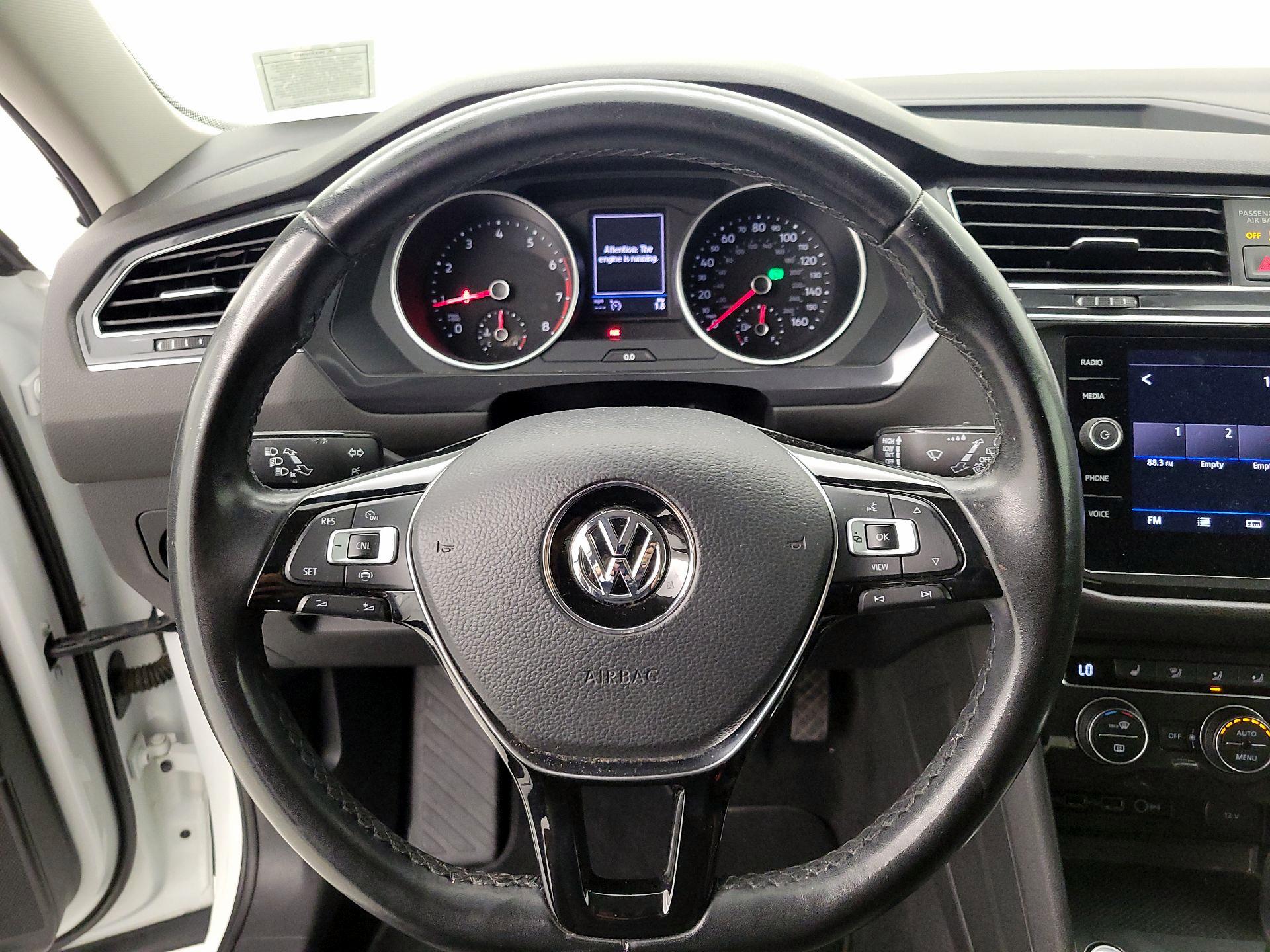 Thumbnail: 2019 Volkswagen Tiguan - 10