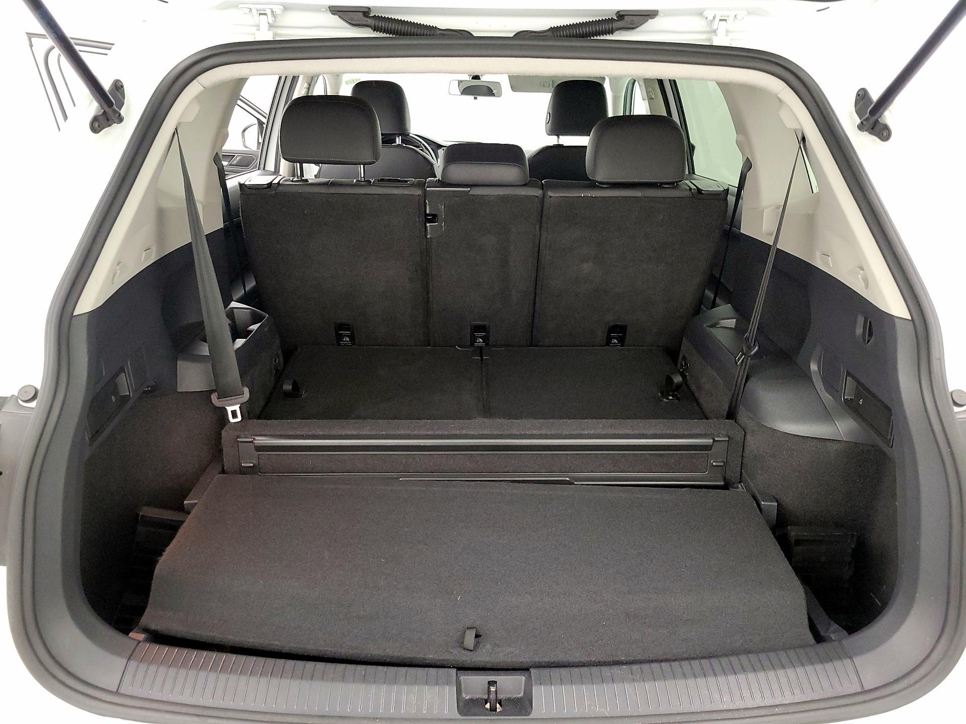 Thumbnail: 2019 Volkswagen Tiguan - 20