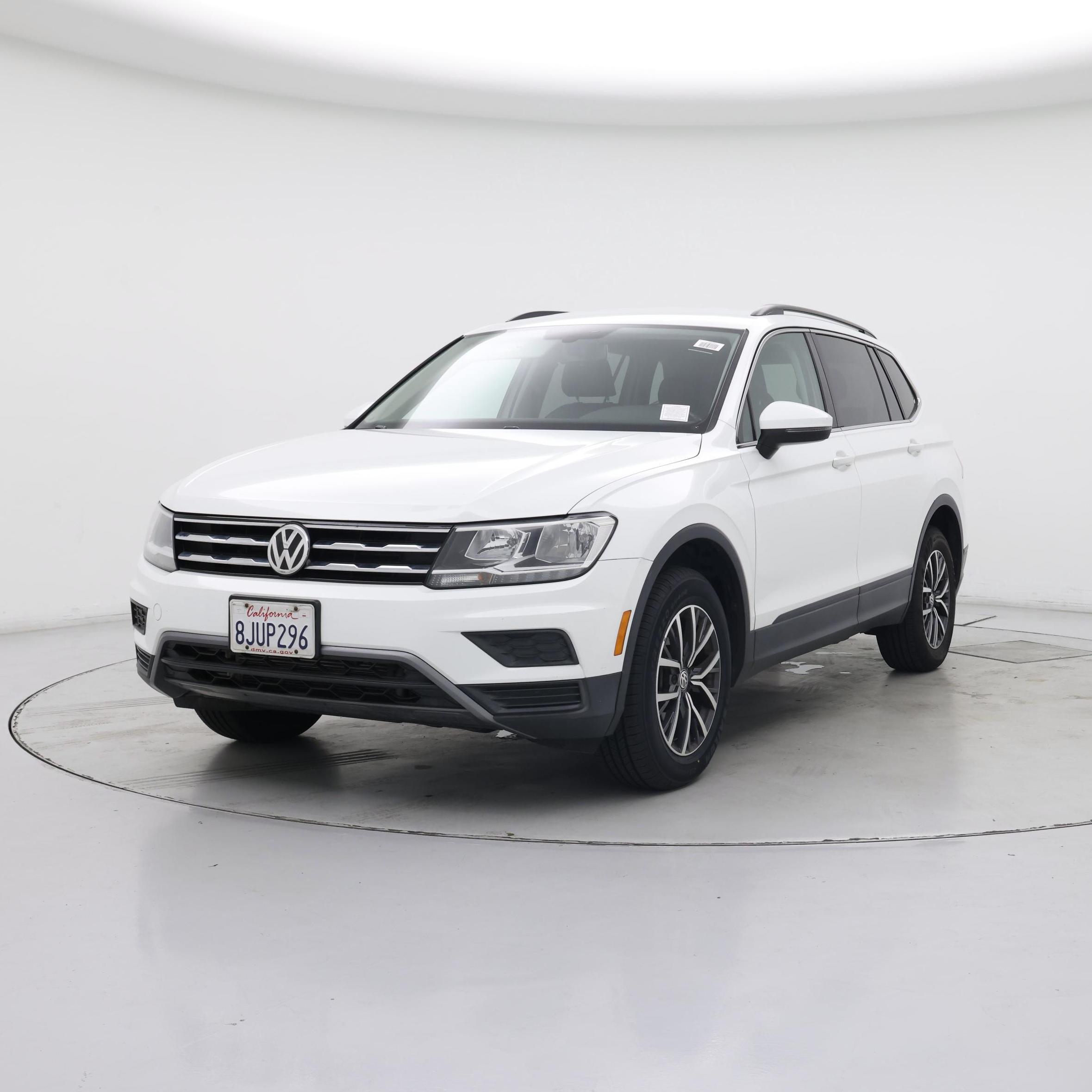 Thumbnail: 2019 Volkswagen Tiguan - 4