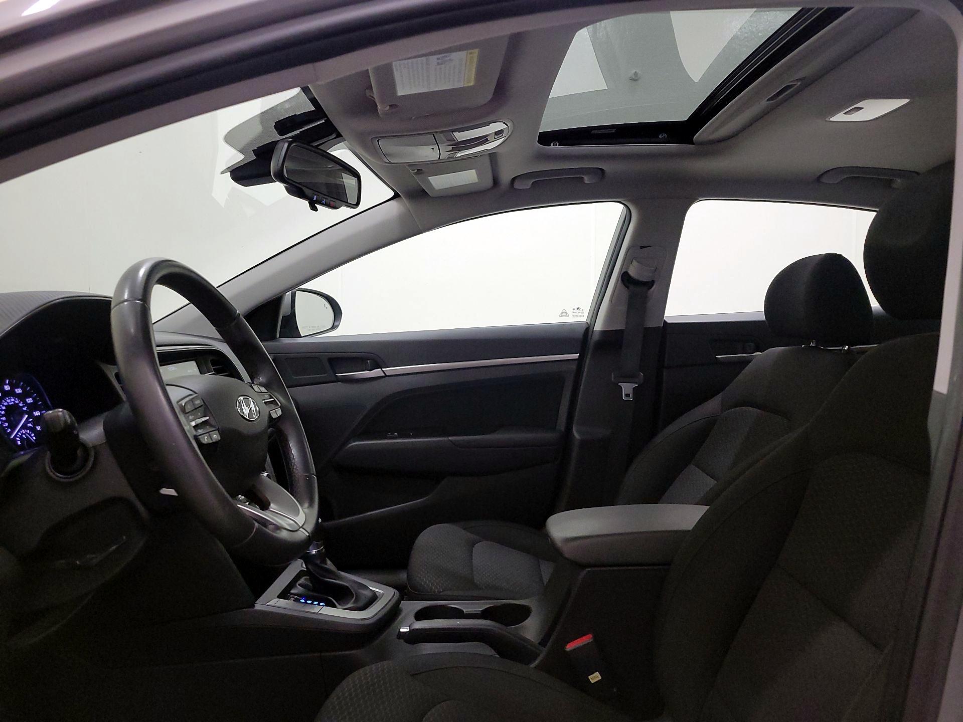 Thumbnail: 2020 Hyundai Elantra - 19