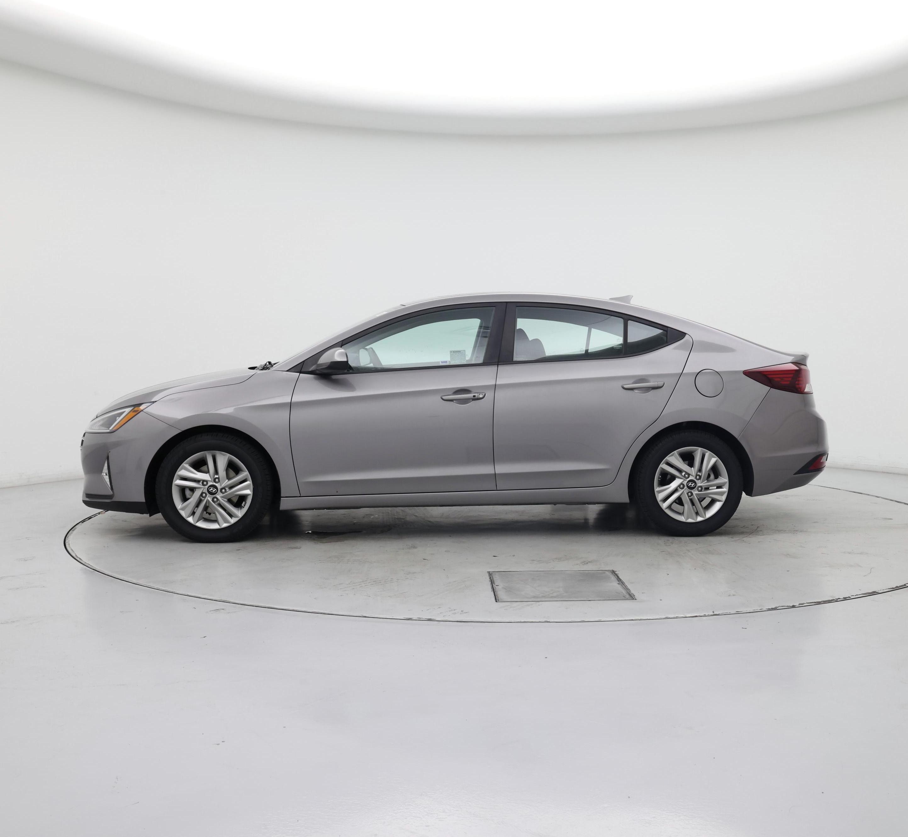 Thumbnail: 2020 Hyundai Elantra - 3