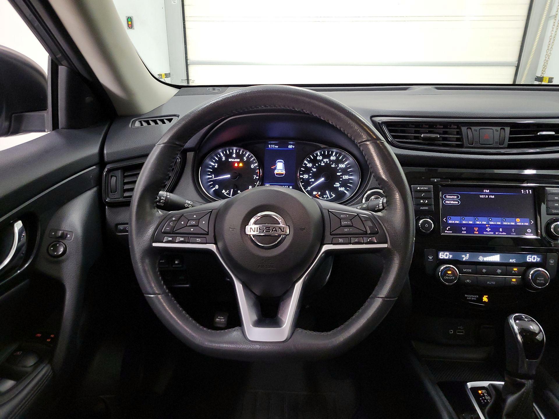 Thumbnail: 2018 Nissan Rogue - 10