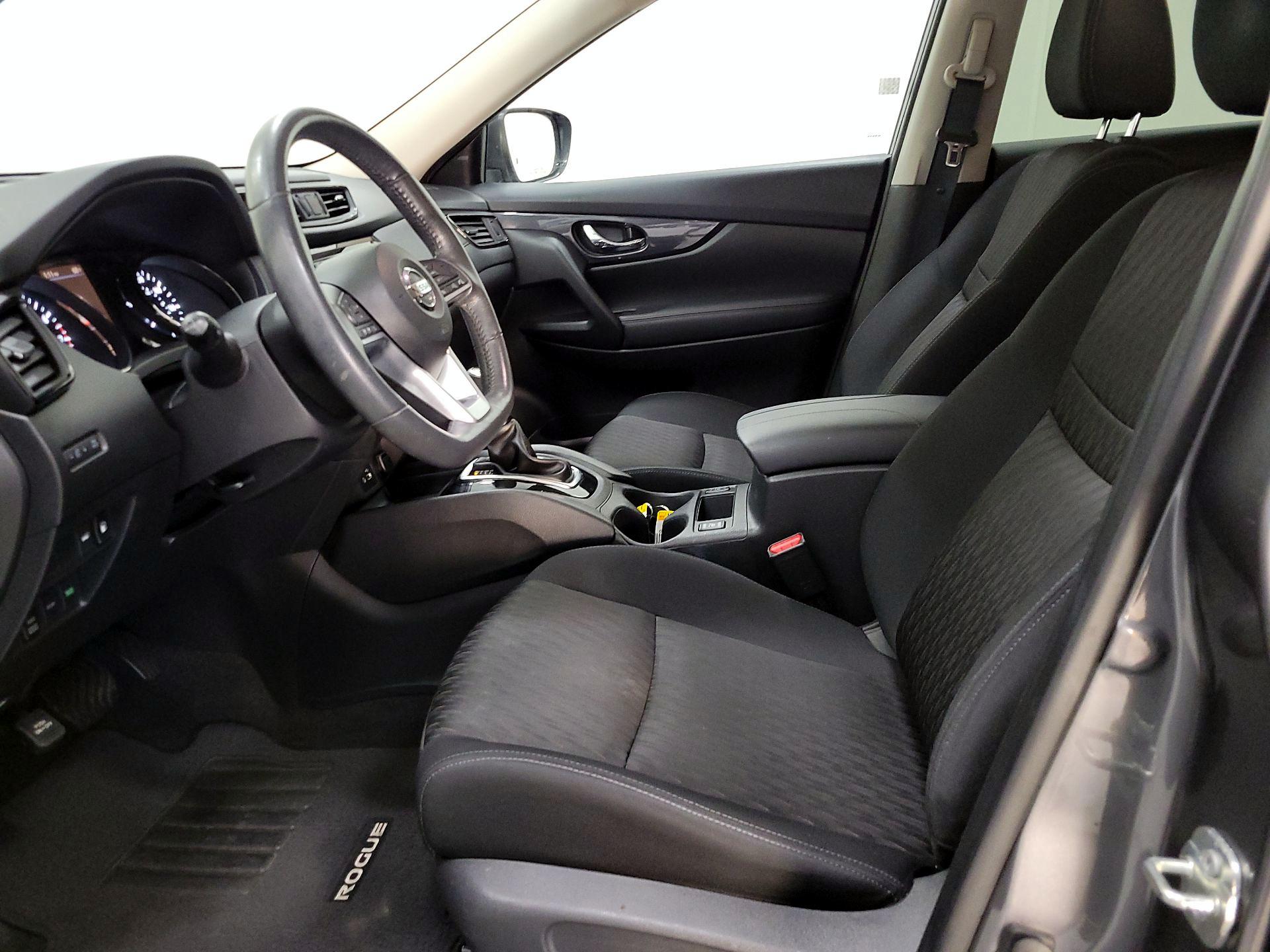 Thumbnail: 2018 Nissan Rogue - 11