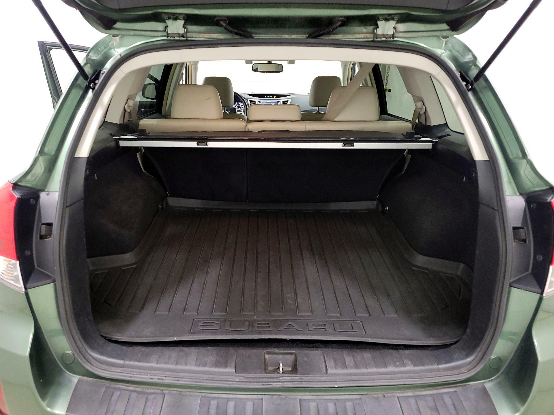 Thumbnail: 2013 Subaru Outback - 20