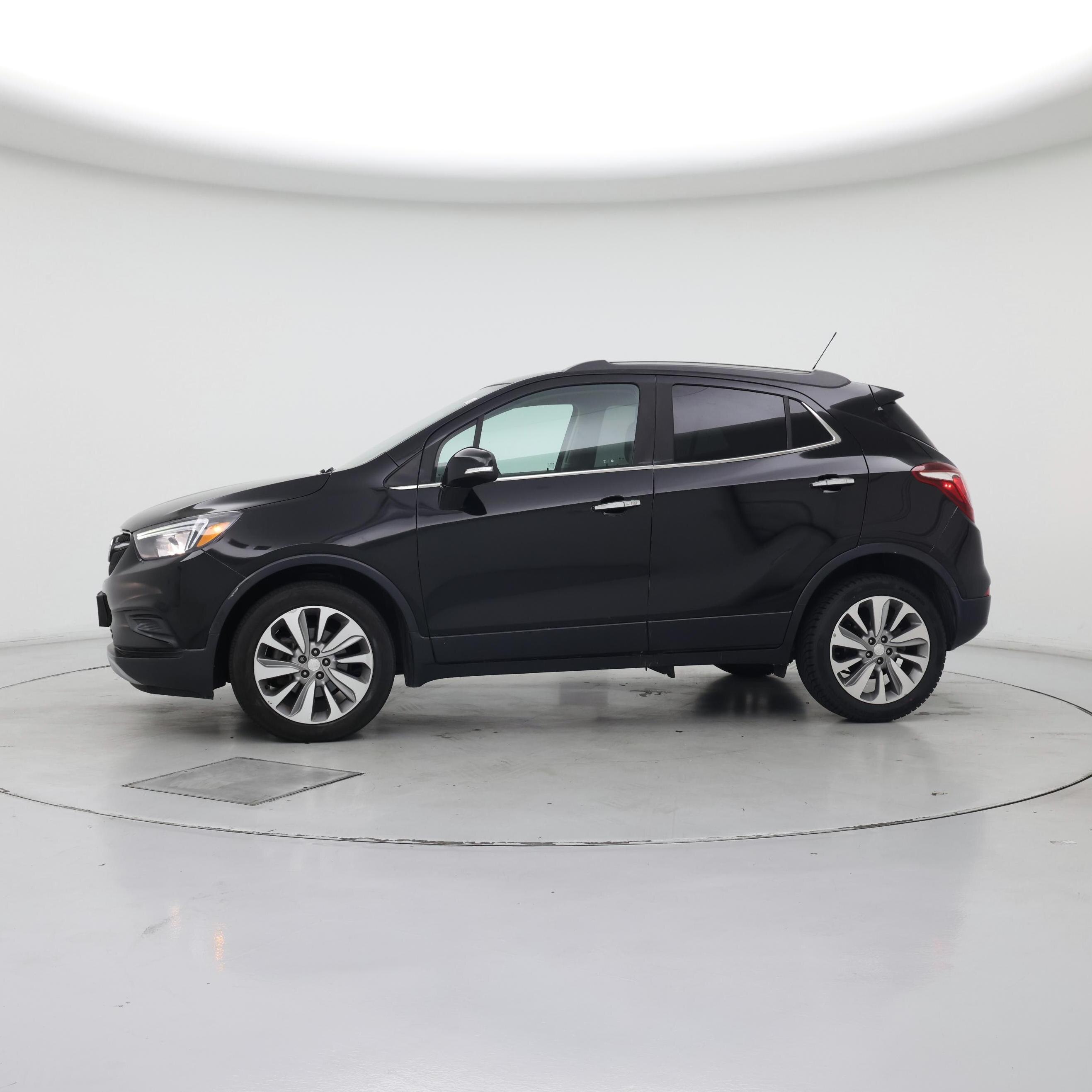 Thumbnail: 2019 Buick Encore - 3