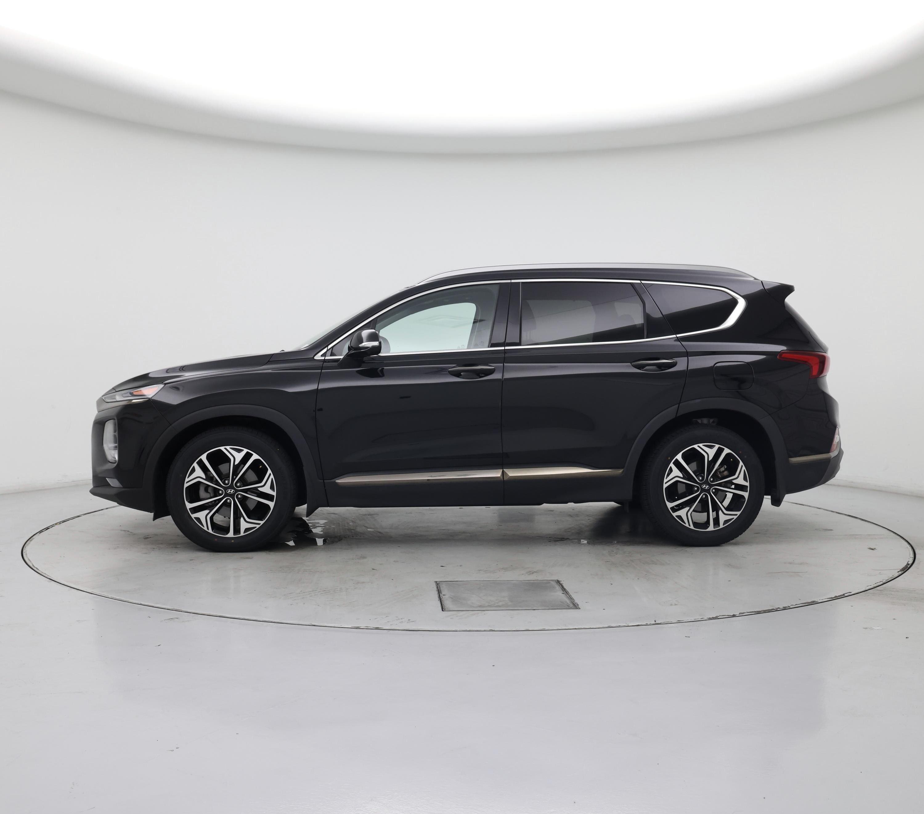 Thumbnail: 2019 Hyundai Santa Fe - 3