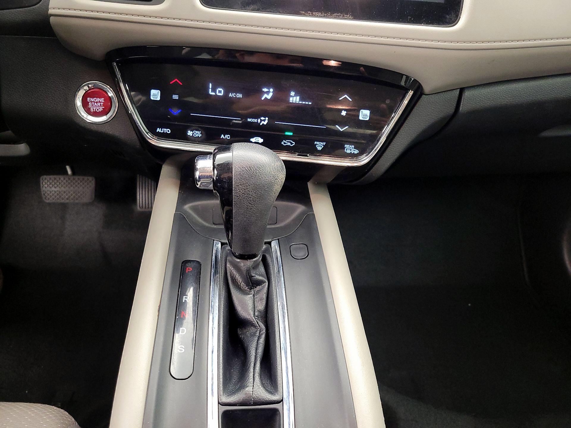 Thumbnail: 2016 Honda HR-V - 17