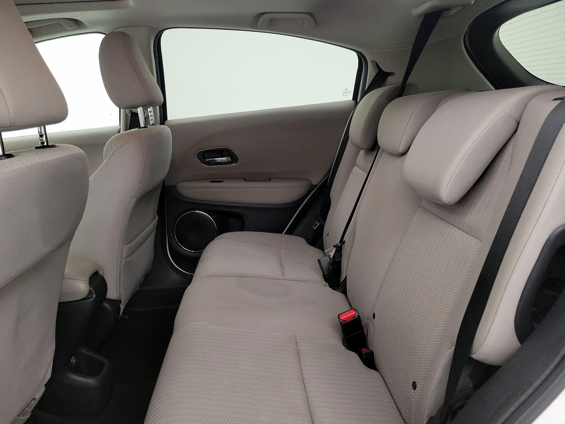 Thumbnail: 2016 Honda HR-V - 20