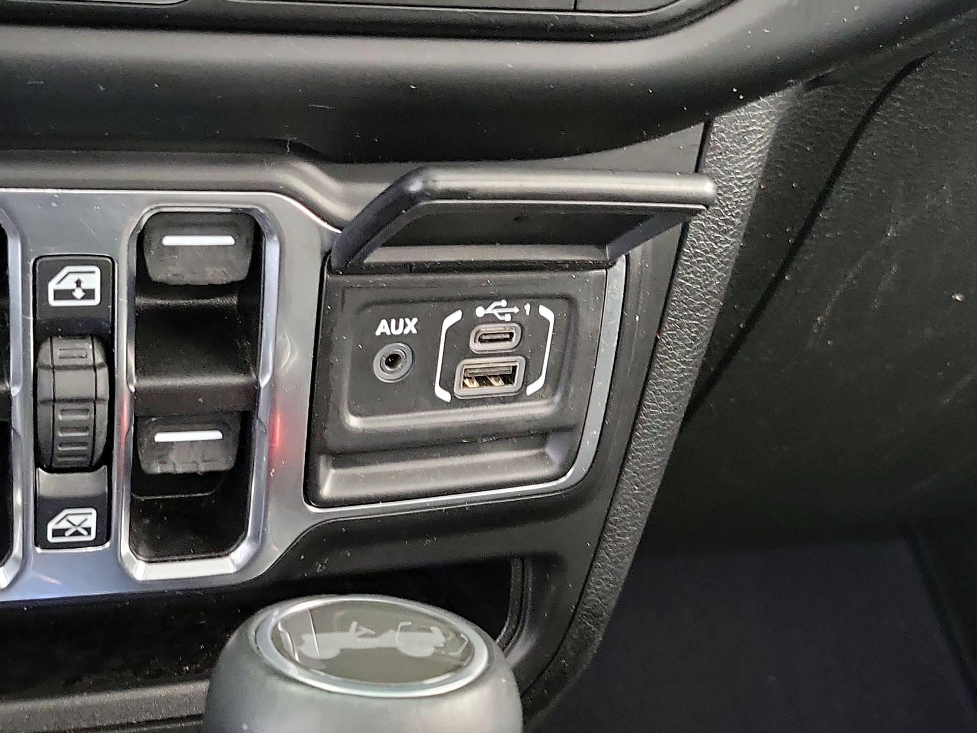 Thumbnail: 2021 Jeep Wrangler - 19