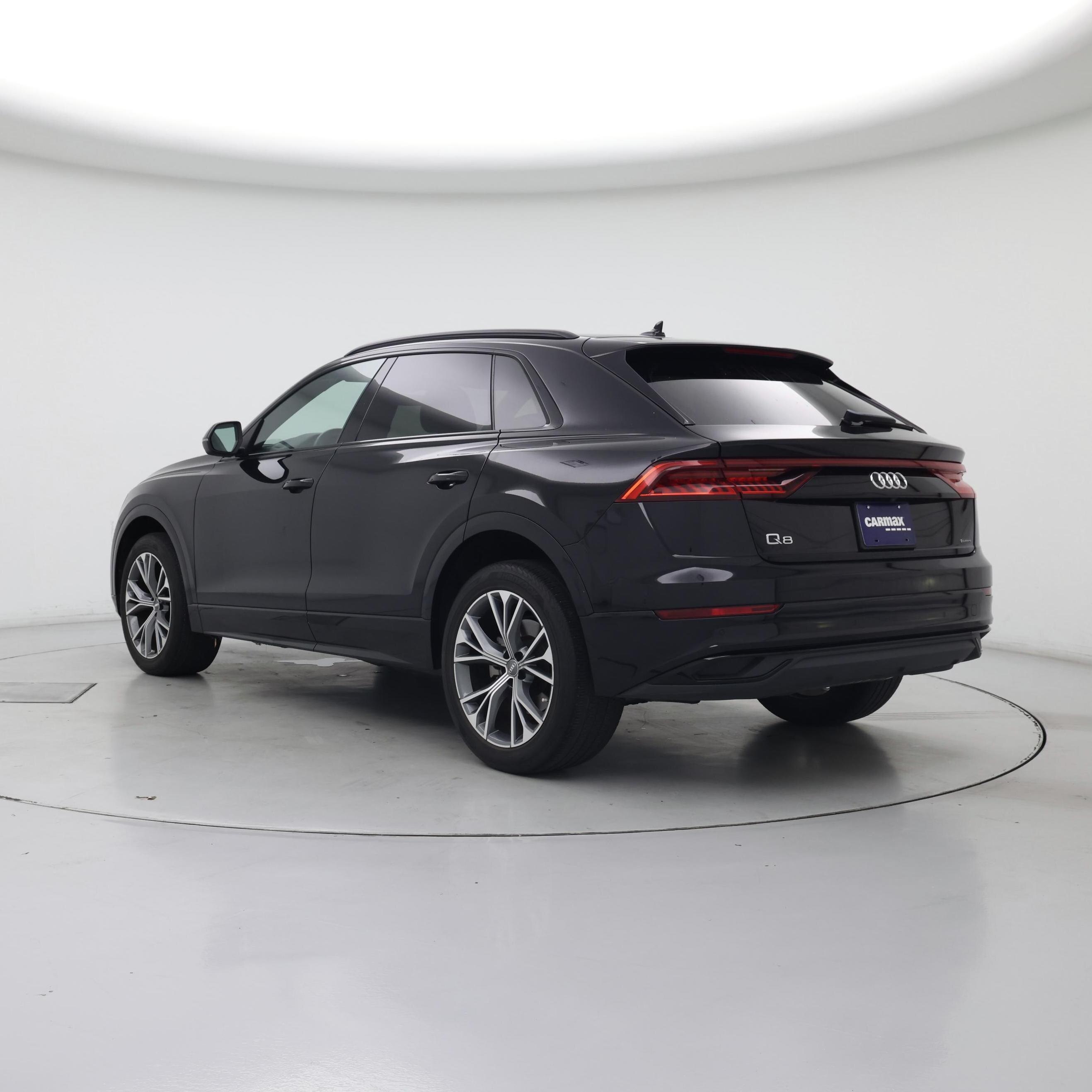 Thumbnail: 2020 Audi Q8 - 2