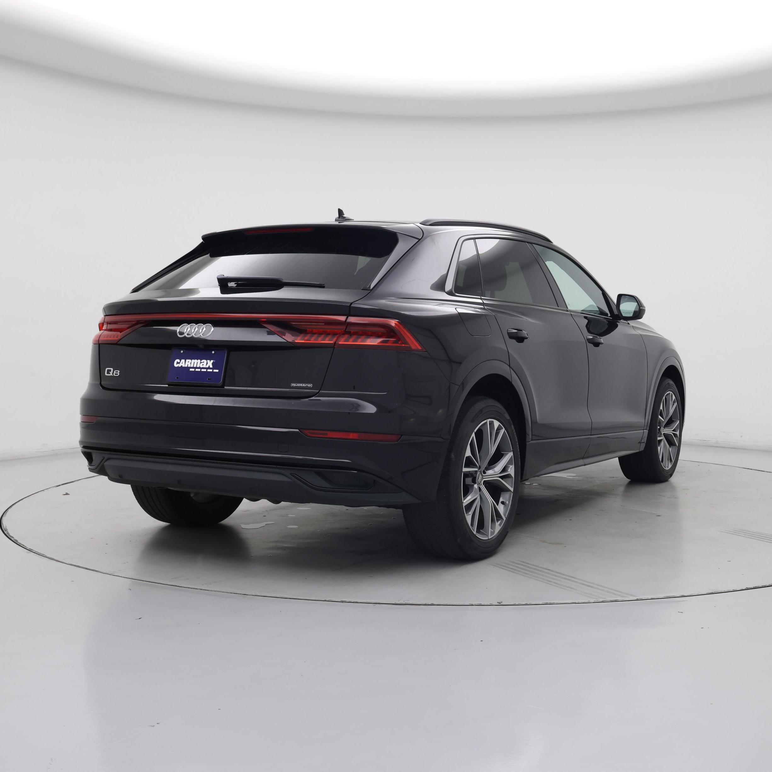 Thumbnail: 2020 Audi Q8 - 8
