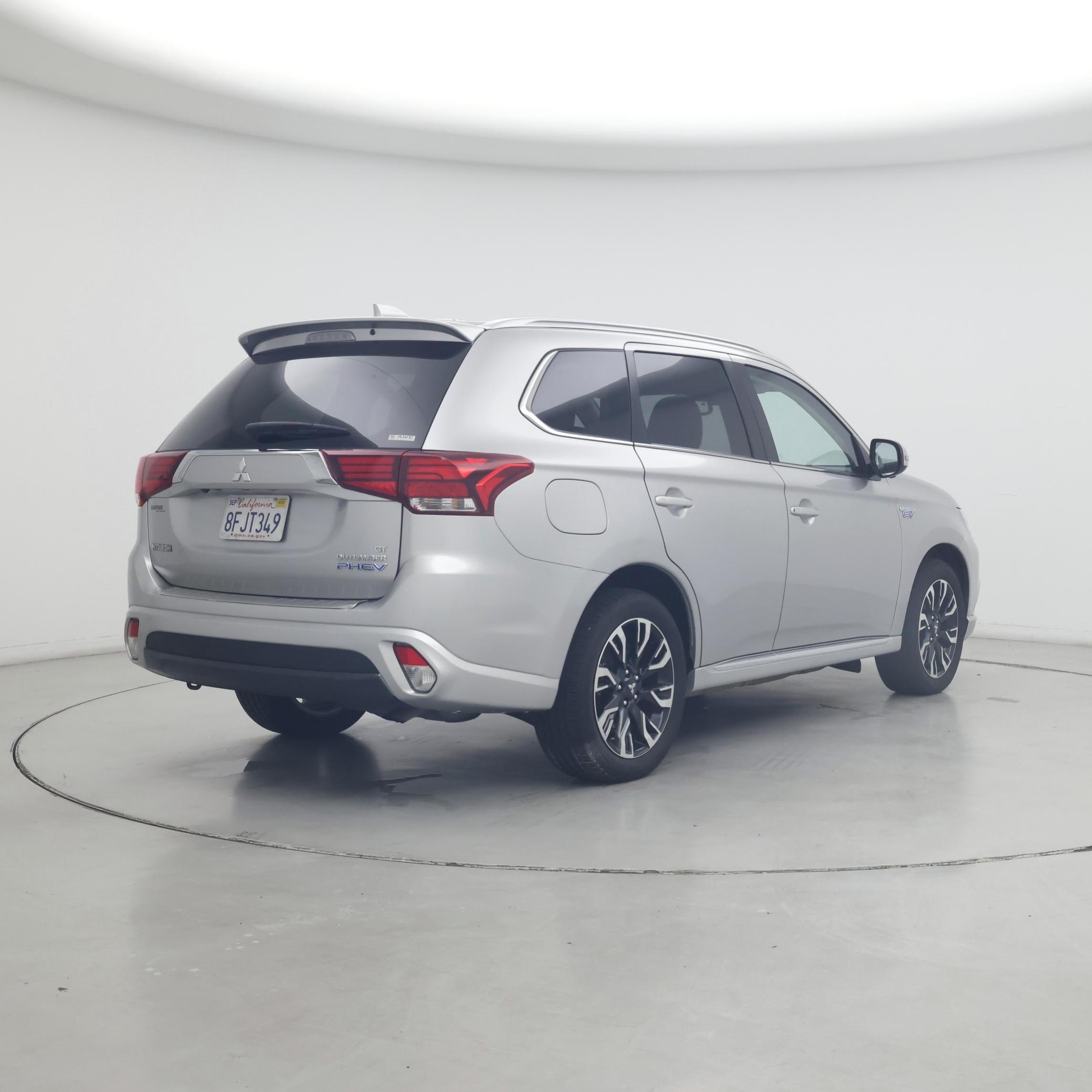 Thumbnail: 2018 Mitsubishi Outlander - 8