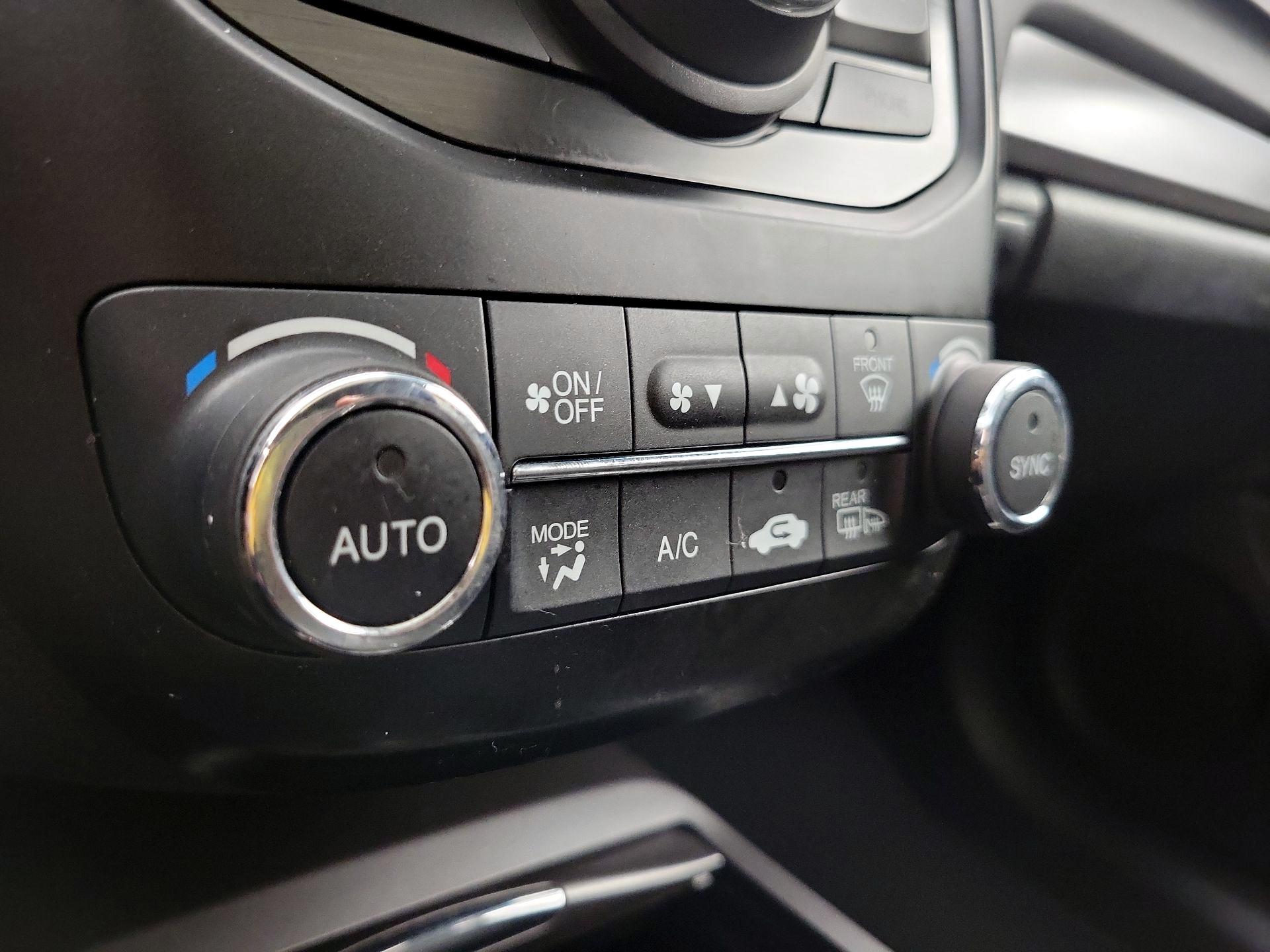 Thumbnail: 2015 Acura RDX - 17