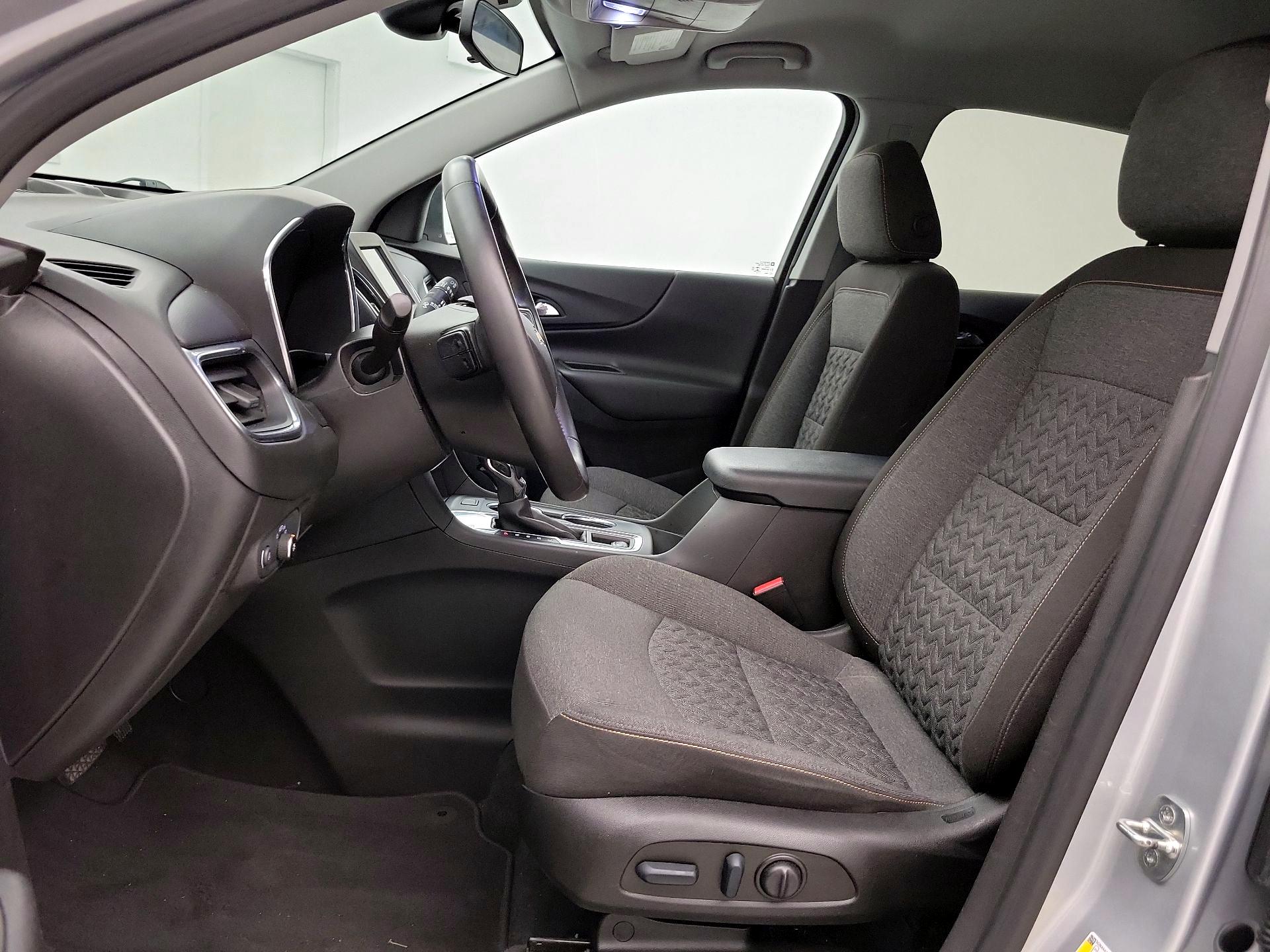Thumbnail: 2022 Chevrolet Equinox - 11