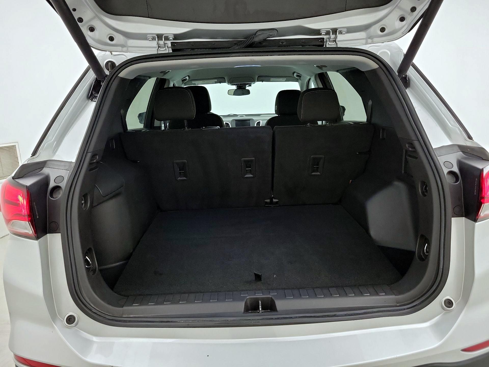 Thumbnail: 2022 Chevrolet Equinox - 20